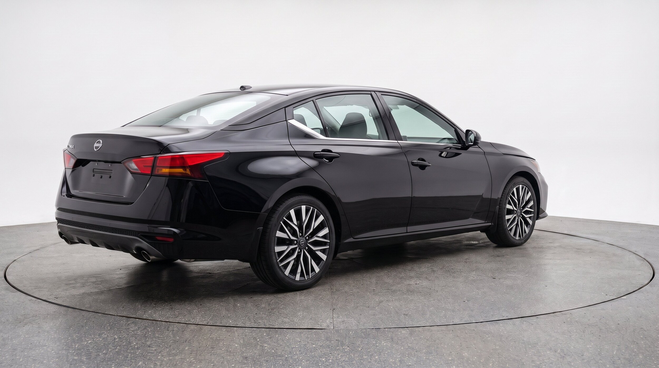 Thumbnail: 2025 Nissan Altima - 9