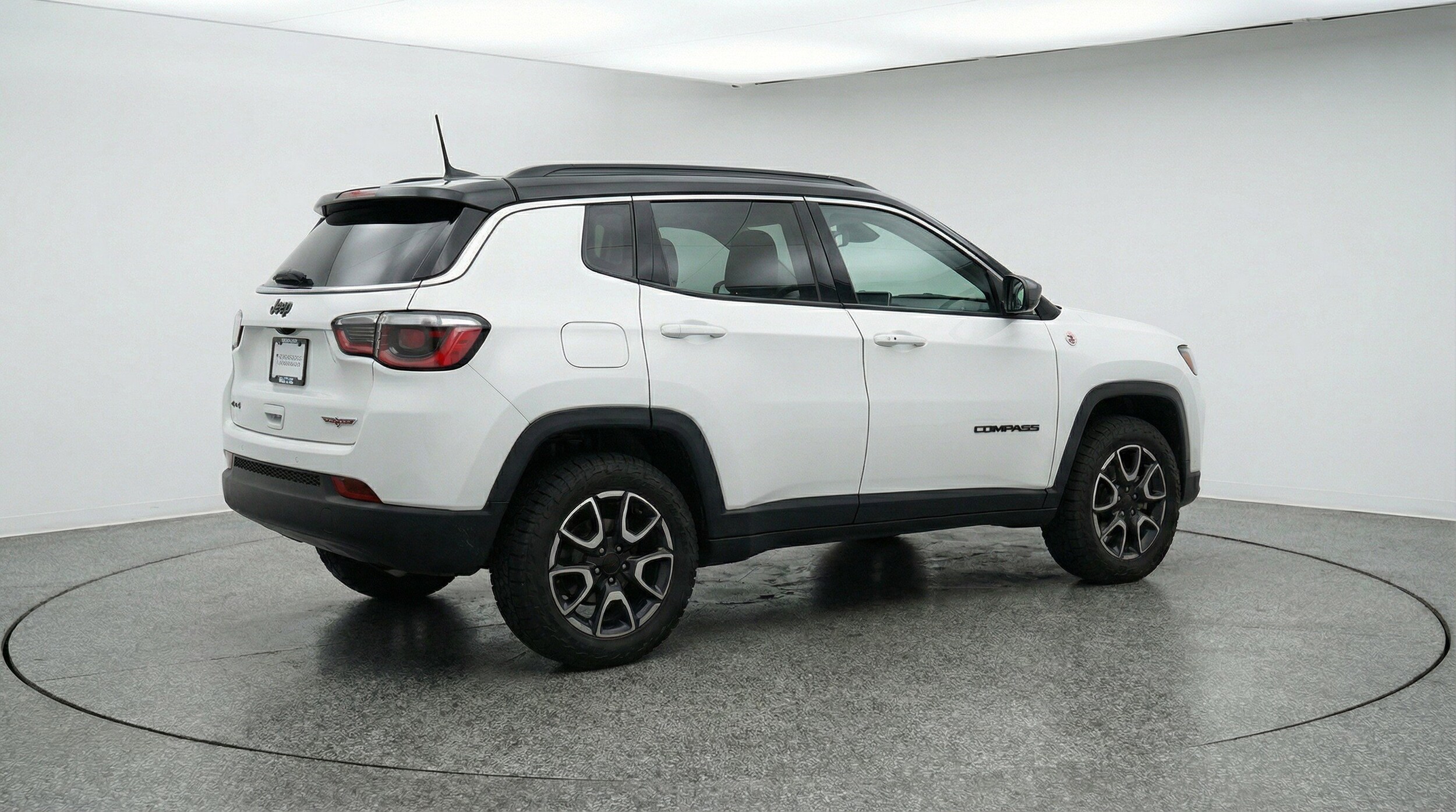 Thumbnail: 2025 Jeep Compass - 9