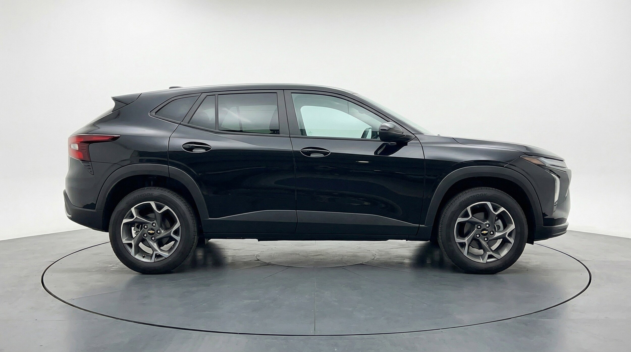 Thumbnail: 2025 Chevrolet Trax - 11