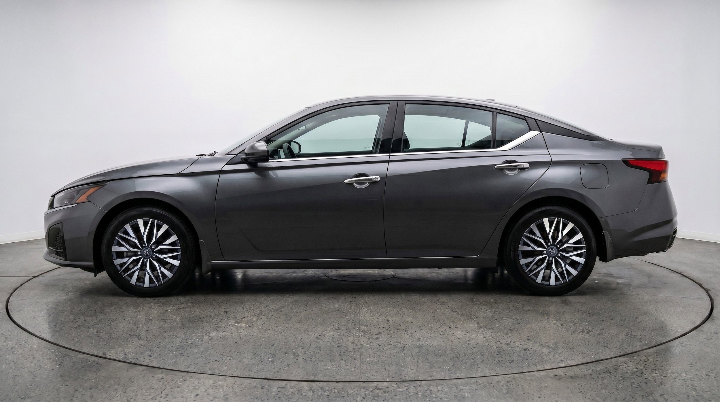 Thumbnail: 2025 Nissan Altima - 5