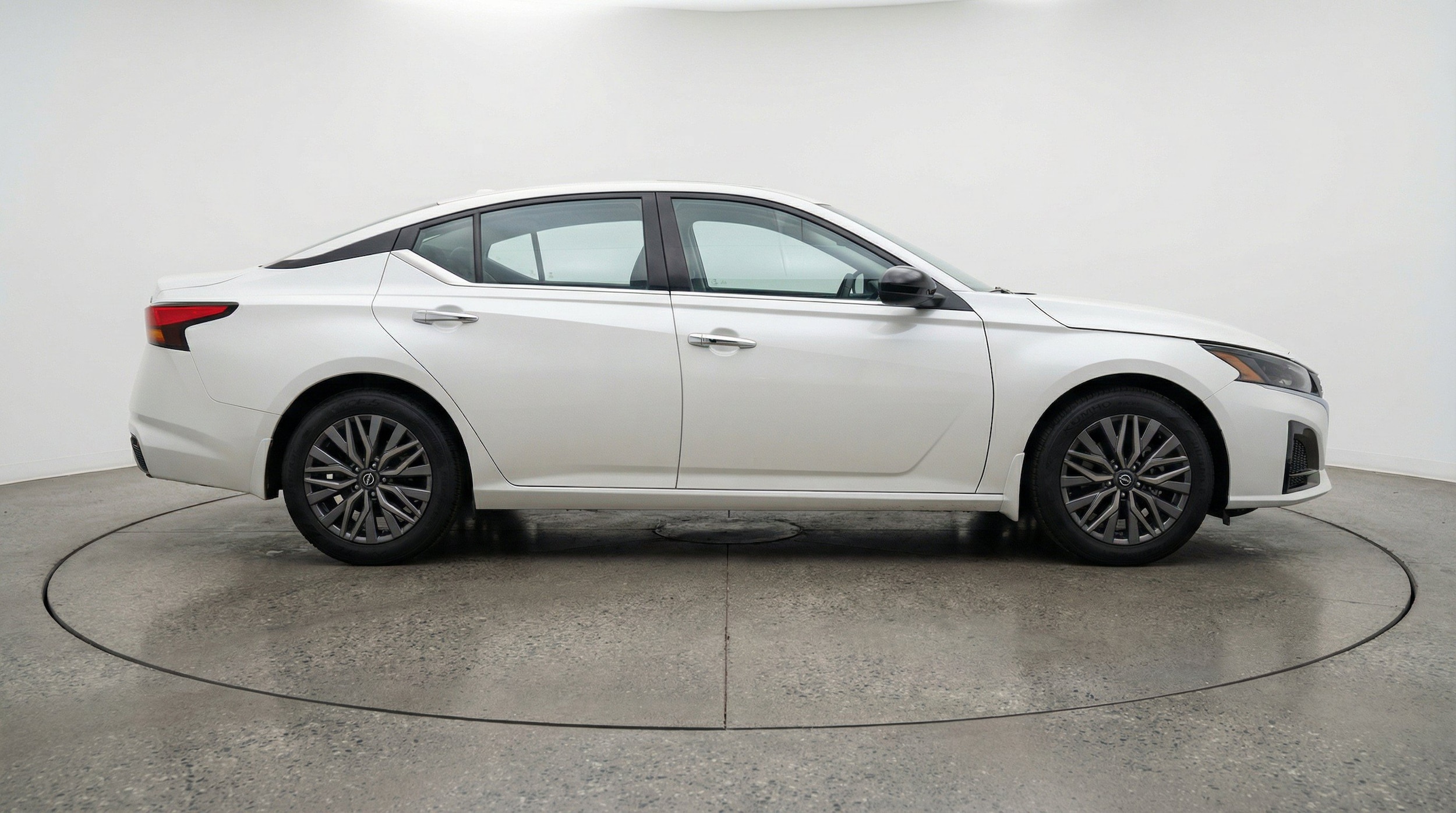 Thumbnail: 2025 Nissan Altima - 11