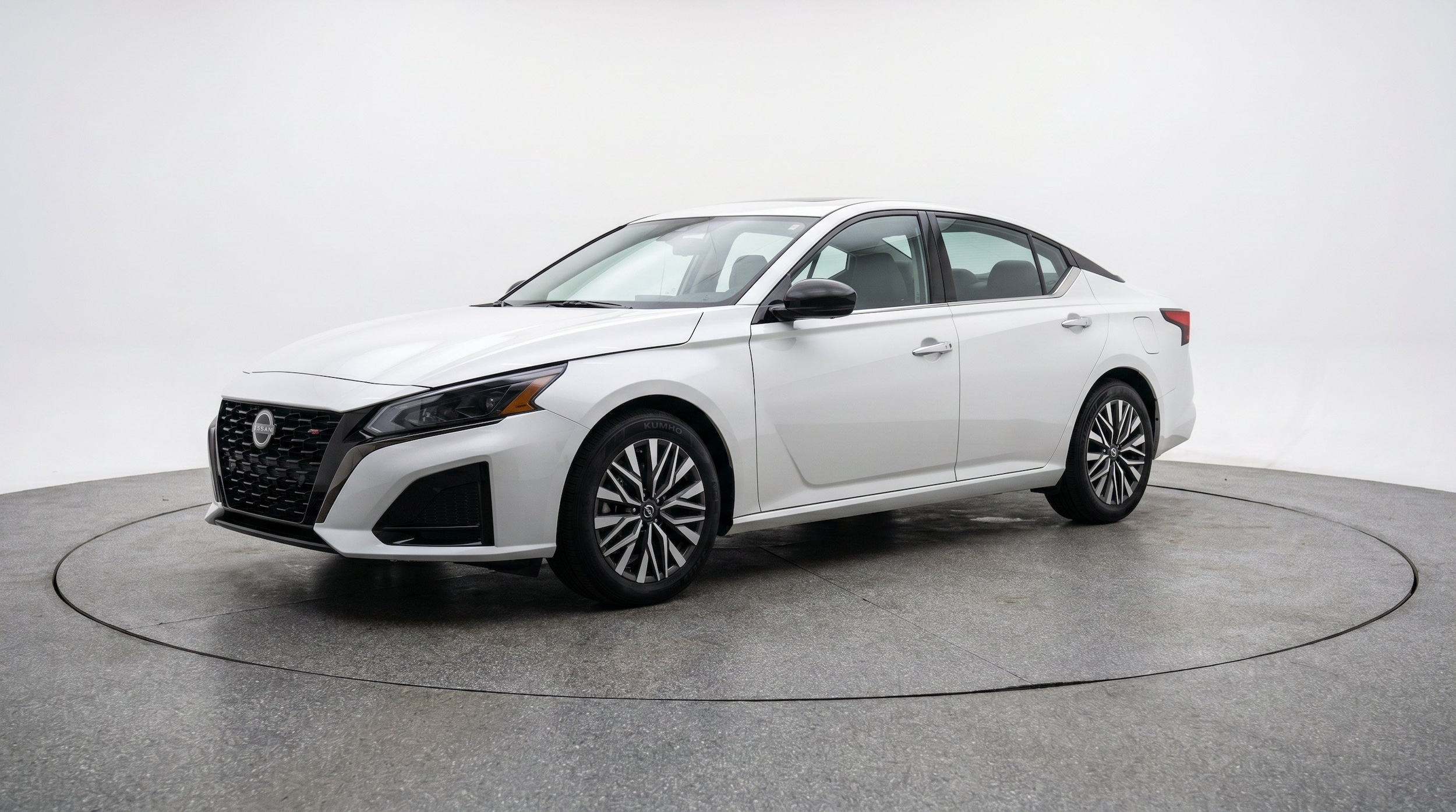 Thumbnail: 2025 Nissan Altima - 3