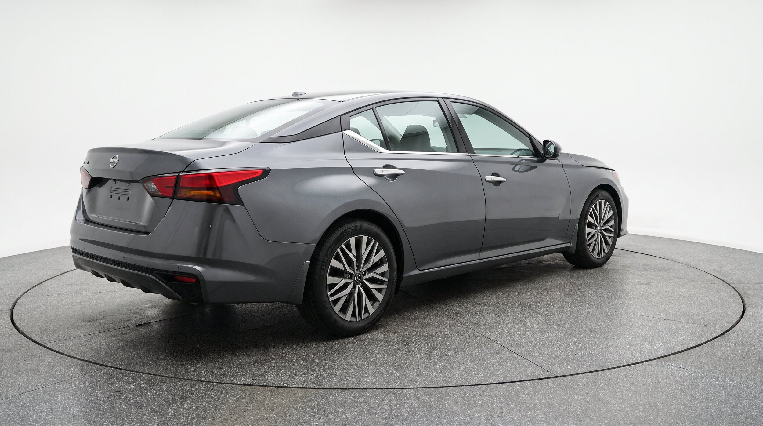 Thumbnail: 2025 Nissan Altima - 9