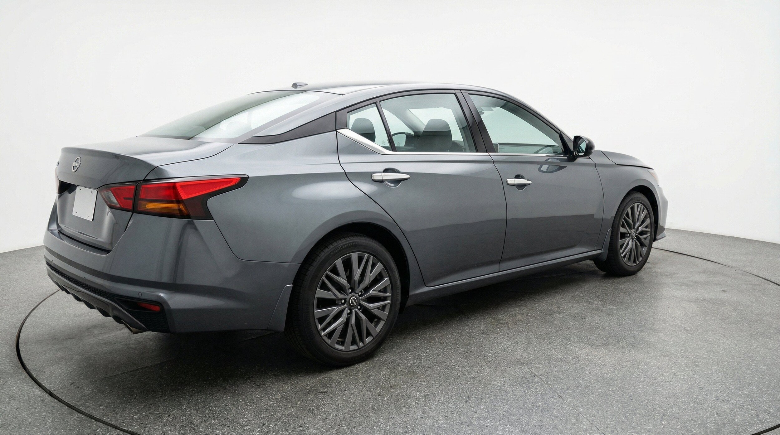 Thumbnail: 2025 Nissan Altima - 9