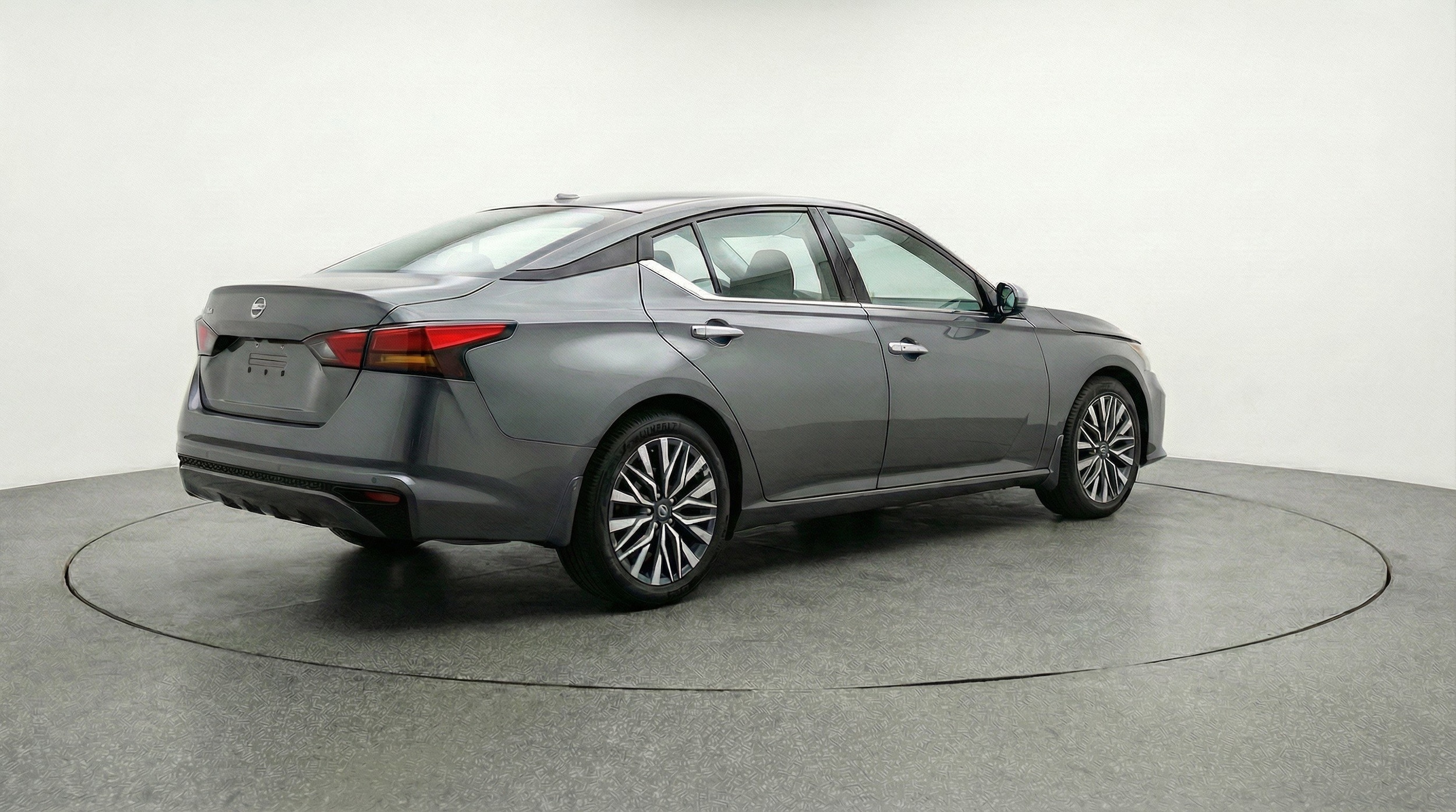 Thumbnail: 2025 Nissan Altima - 9