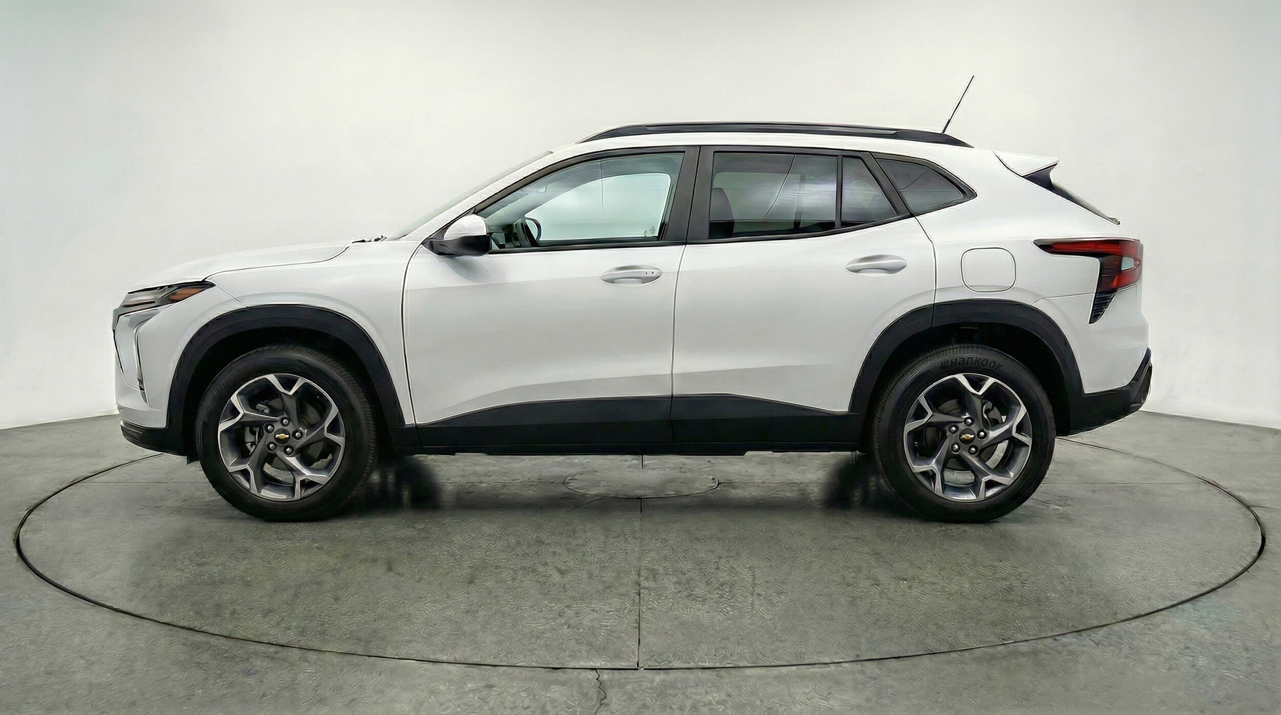 Thumbnail: 2025 Chevrolet Trax - 5