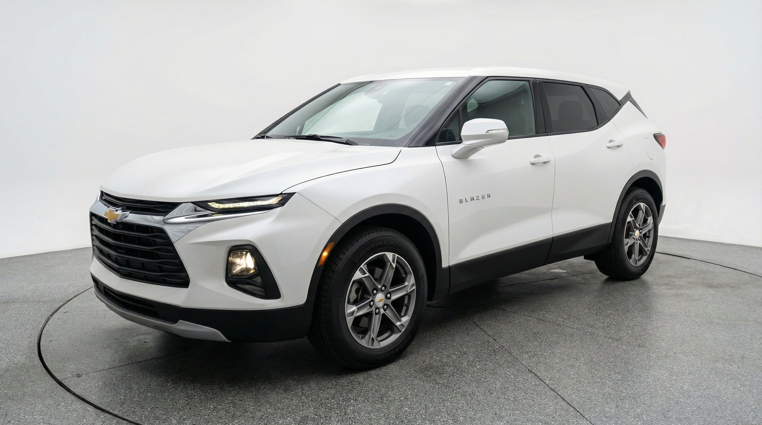 Thumbnail: 2025 Chevrolet Blazer - 3