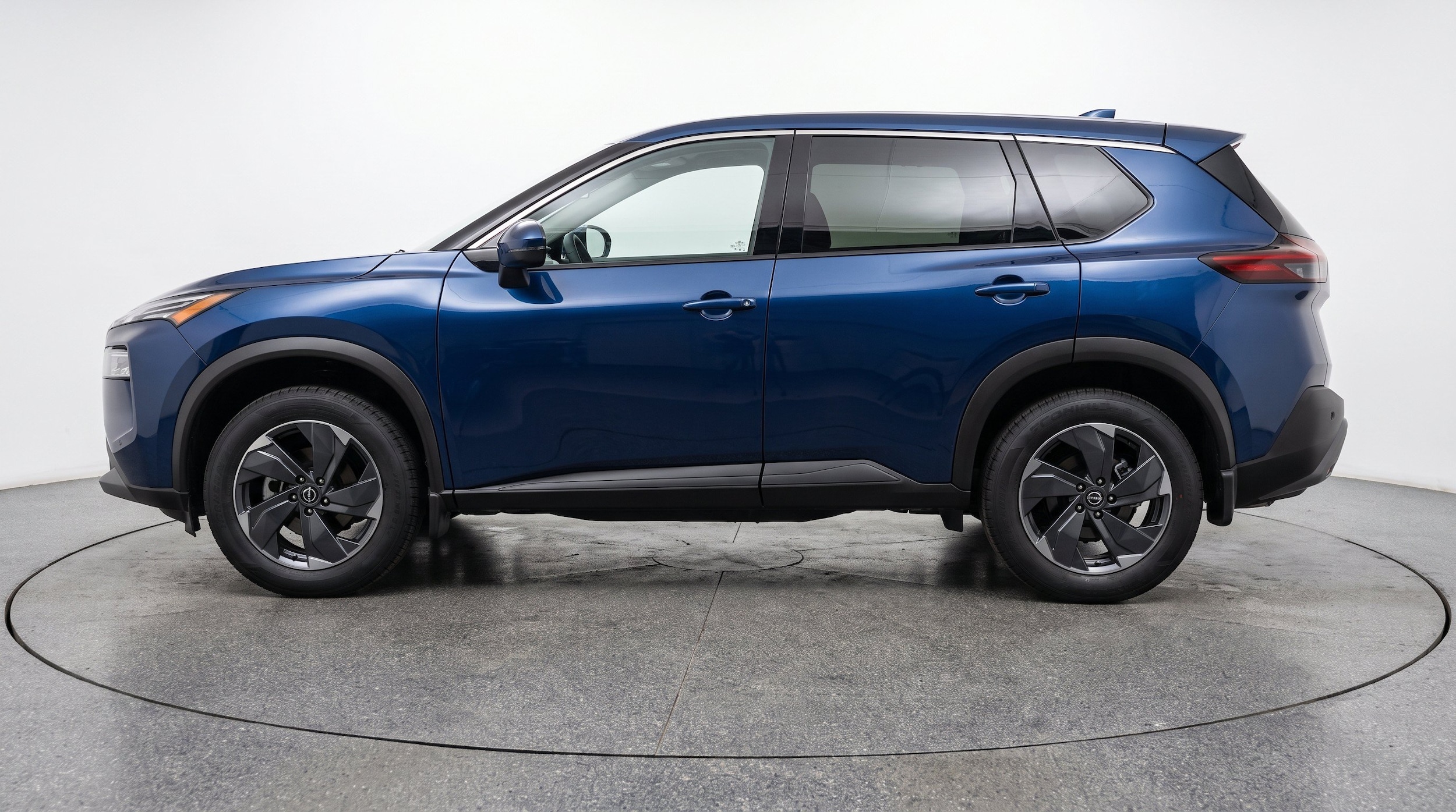 Thumbnail: 2025 Nissan Rogue - 5