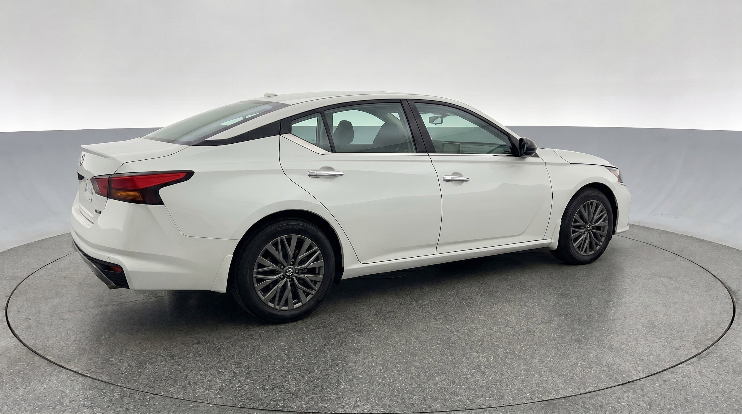Thumbnail: 2025 Nissan Altima - 9
