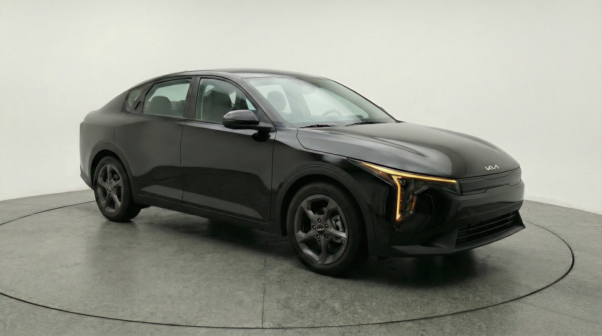 Thumbnail: 2025 Kia K4 - 1