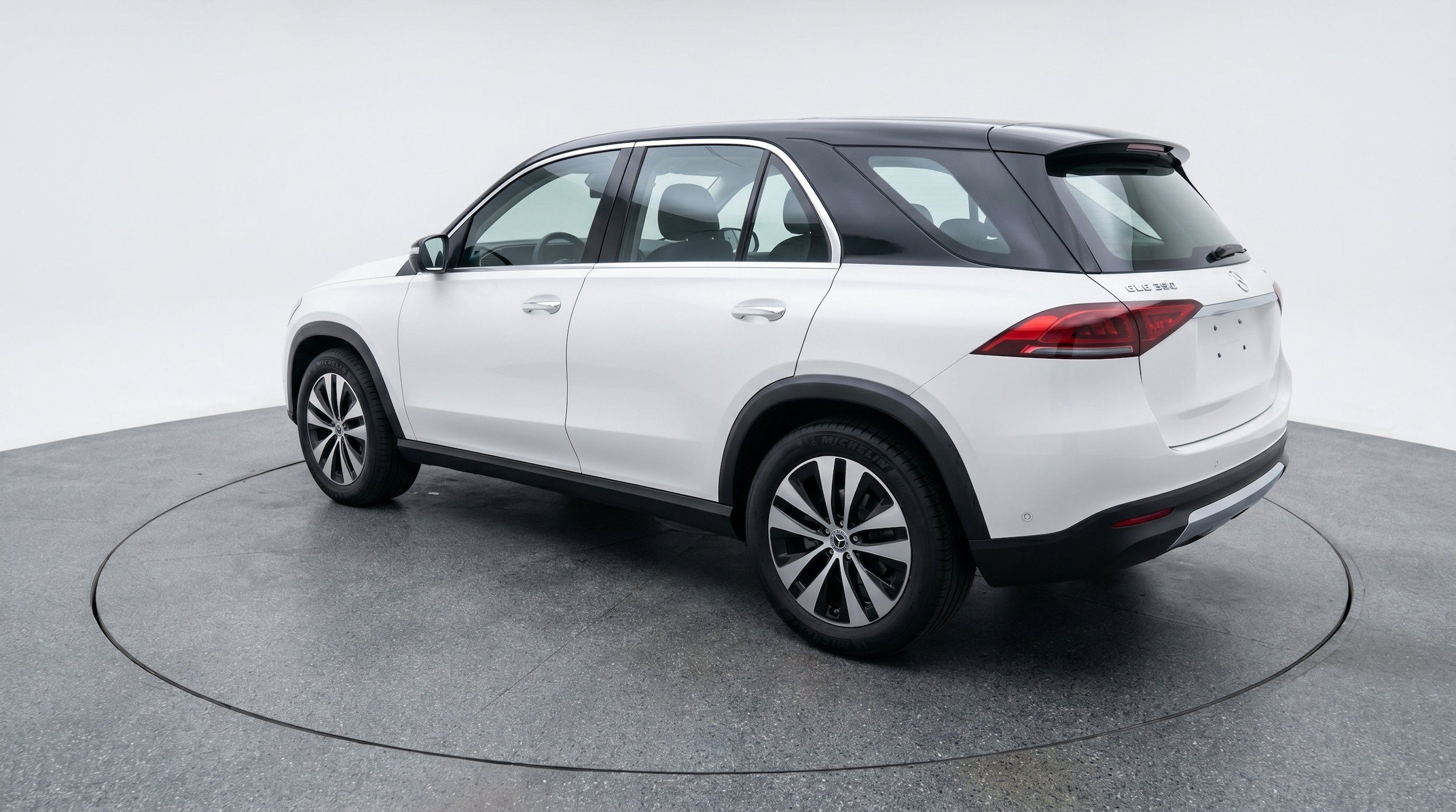 Thumbnail: 2026 Mercedes-Benz GLE - 6