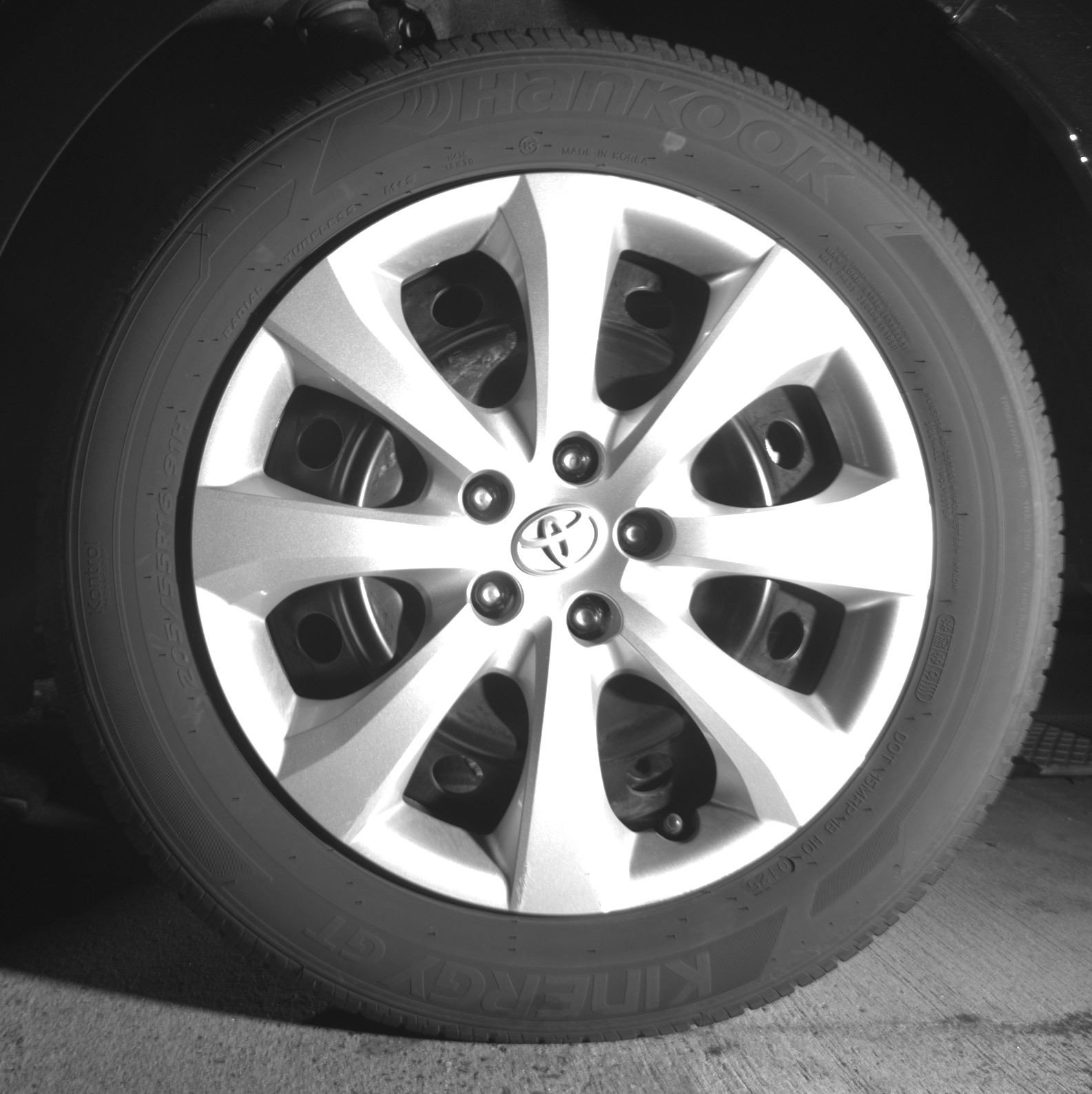 Thumbnail: 2025 Toyota Corolla - 14