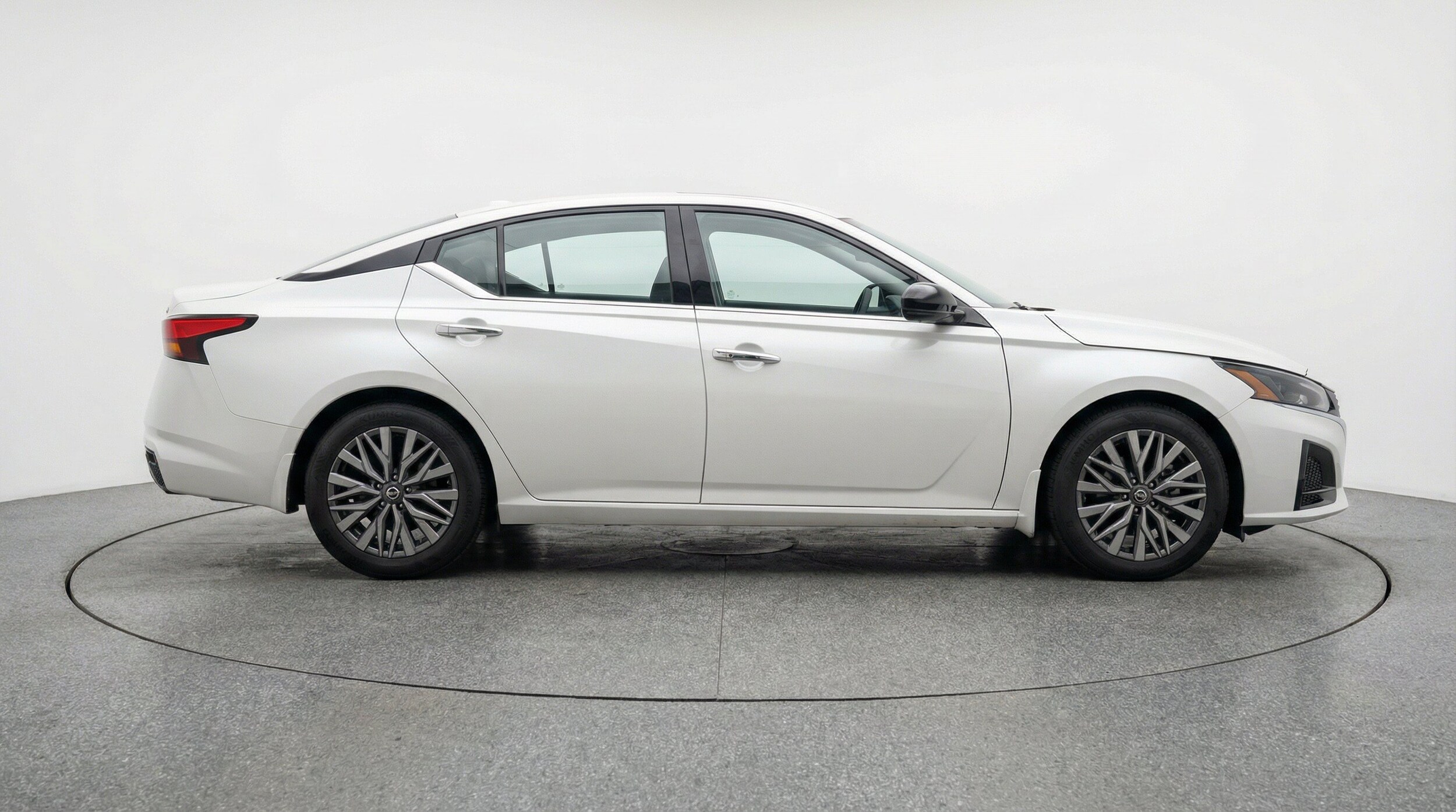 Thumbnail: 2025 Nissan Altima - 11