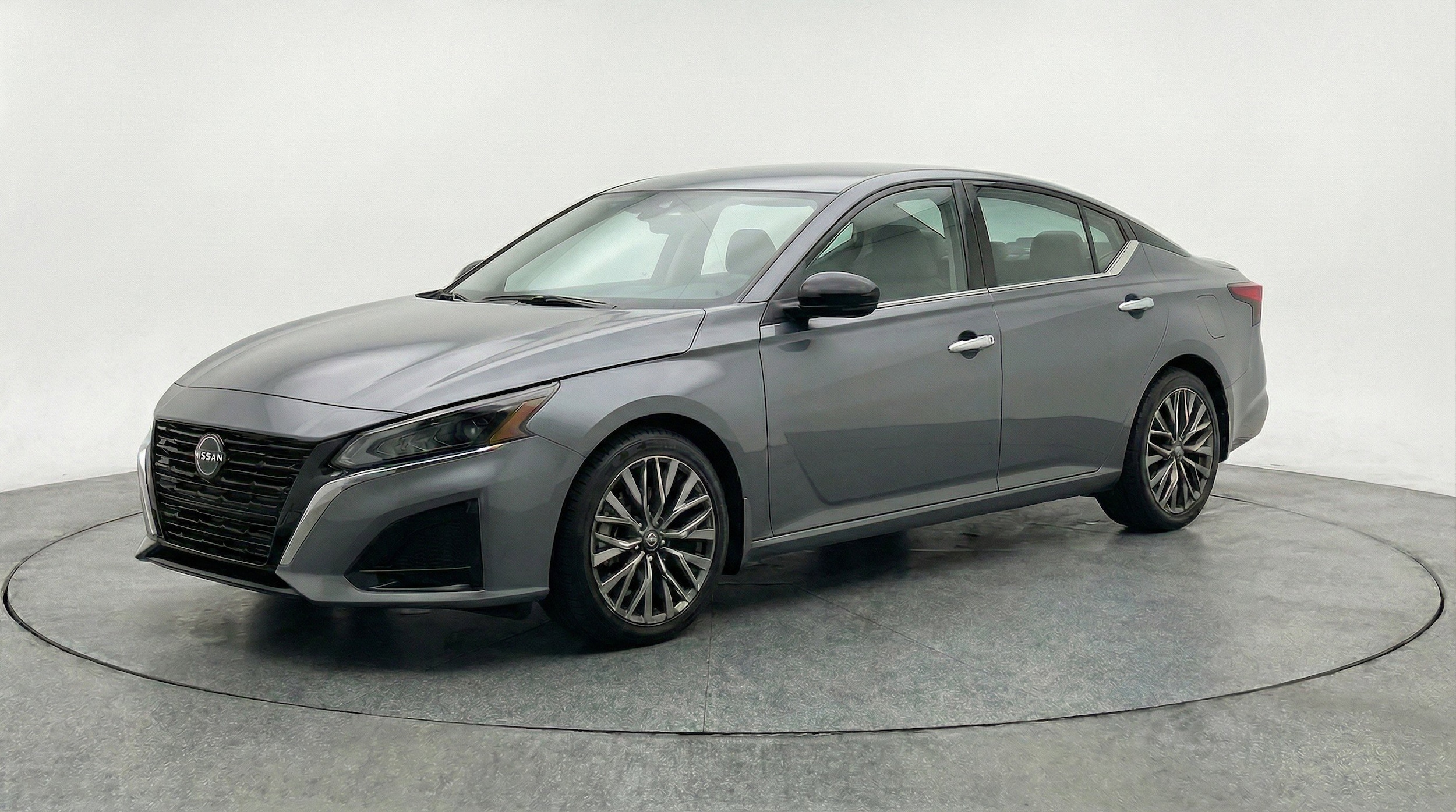 Thumbnail: 2025 Nissan Altima - 3