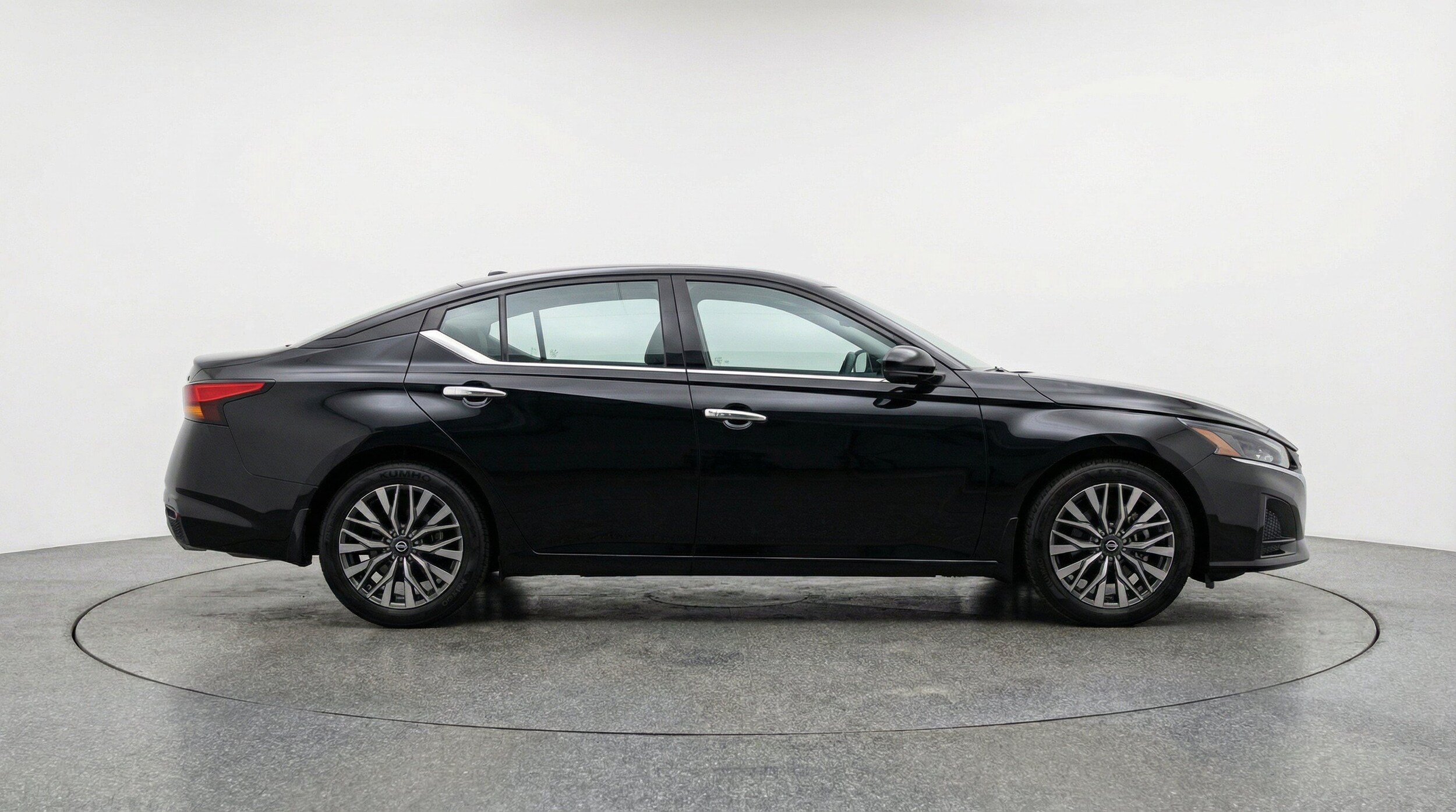 Thumbnail: 2025 Nissan Altima - 11