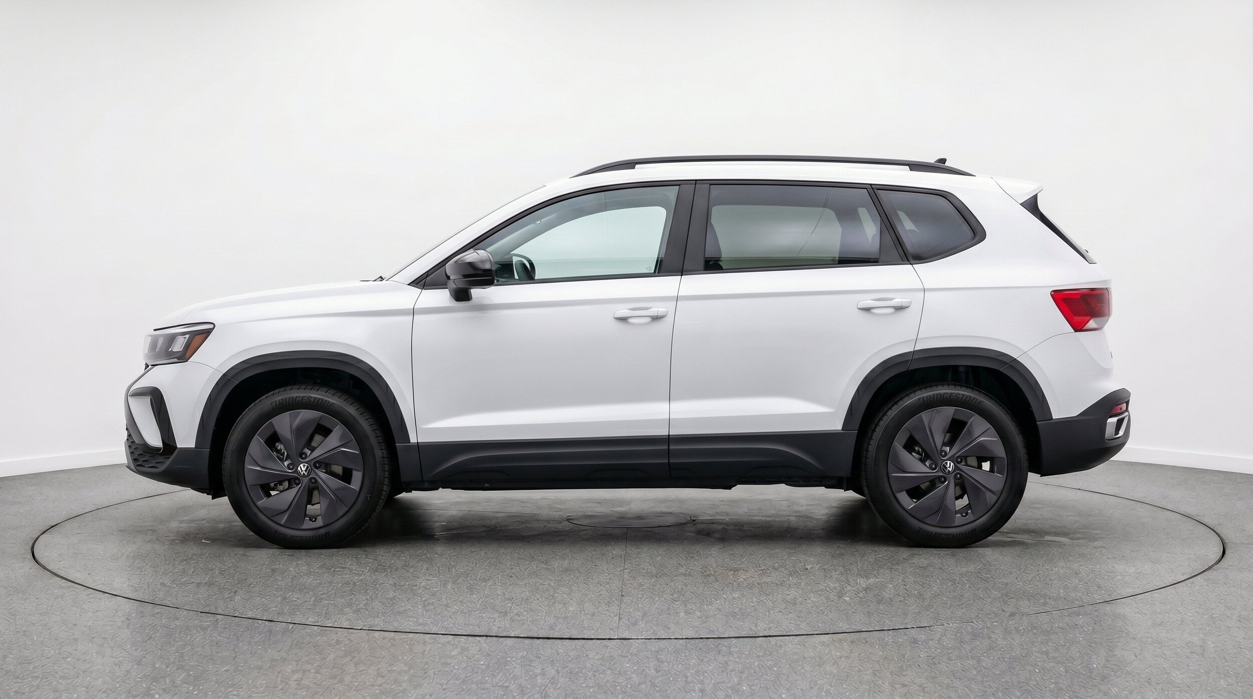 Thumbnail: 2026 Volkswagen Taos - 5