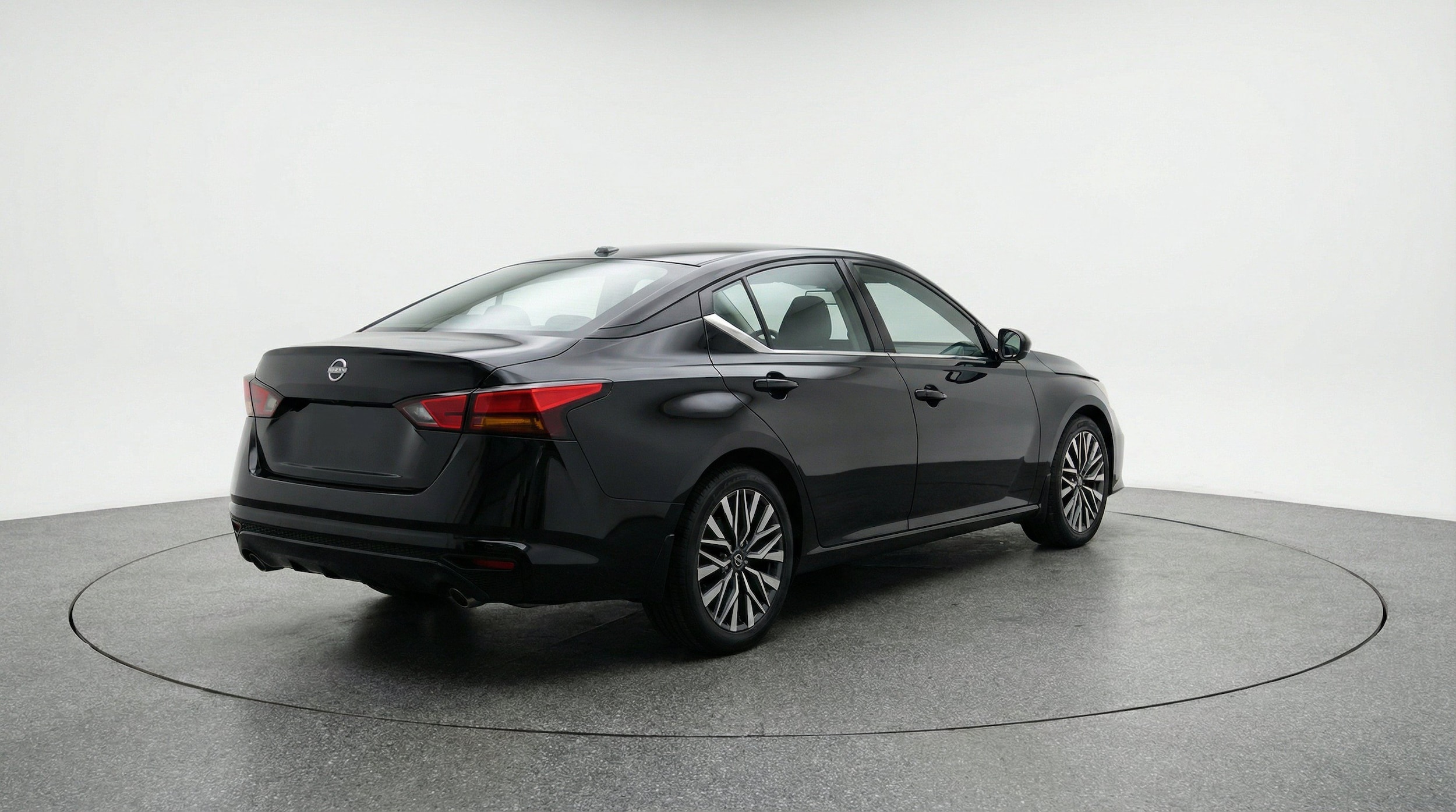 Thumbnail: 2025 Nissan Altima - 9