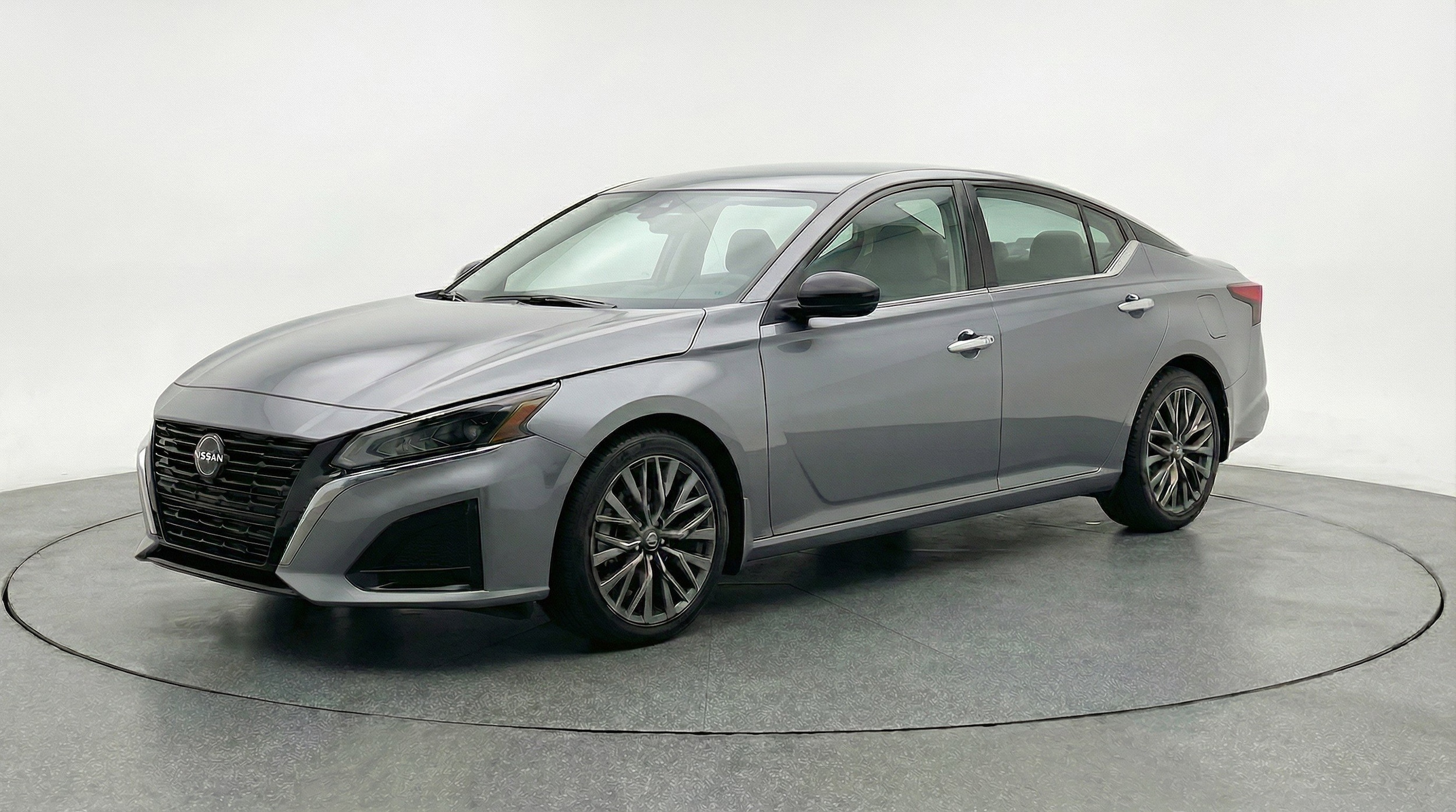 Thumbnail: 2025 Nissan Altima - 3