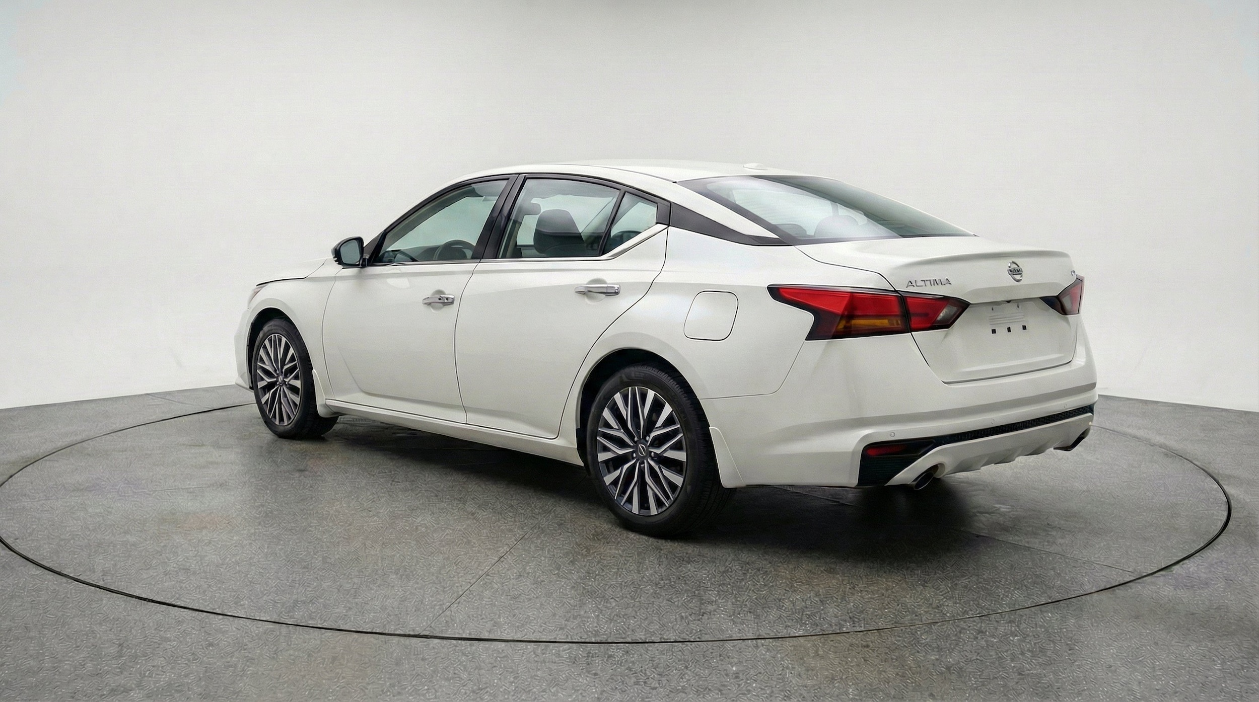 Thumbnail: 2025 Nissan Altima - 6