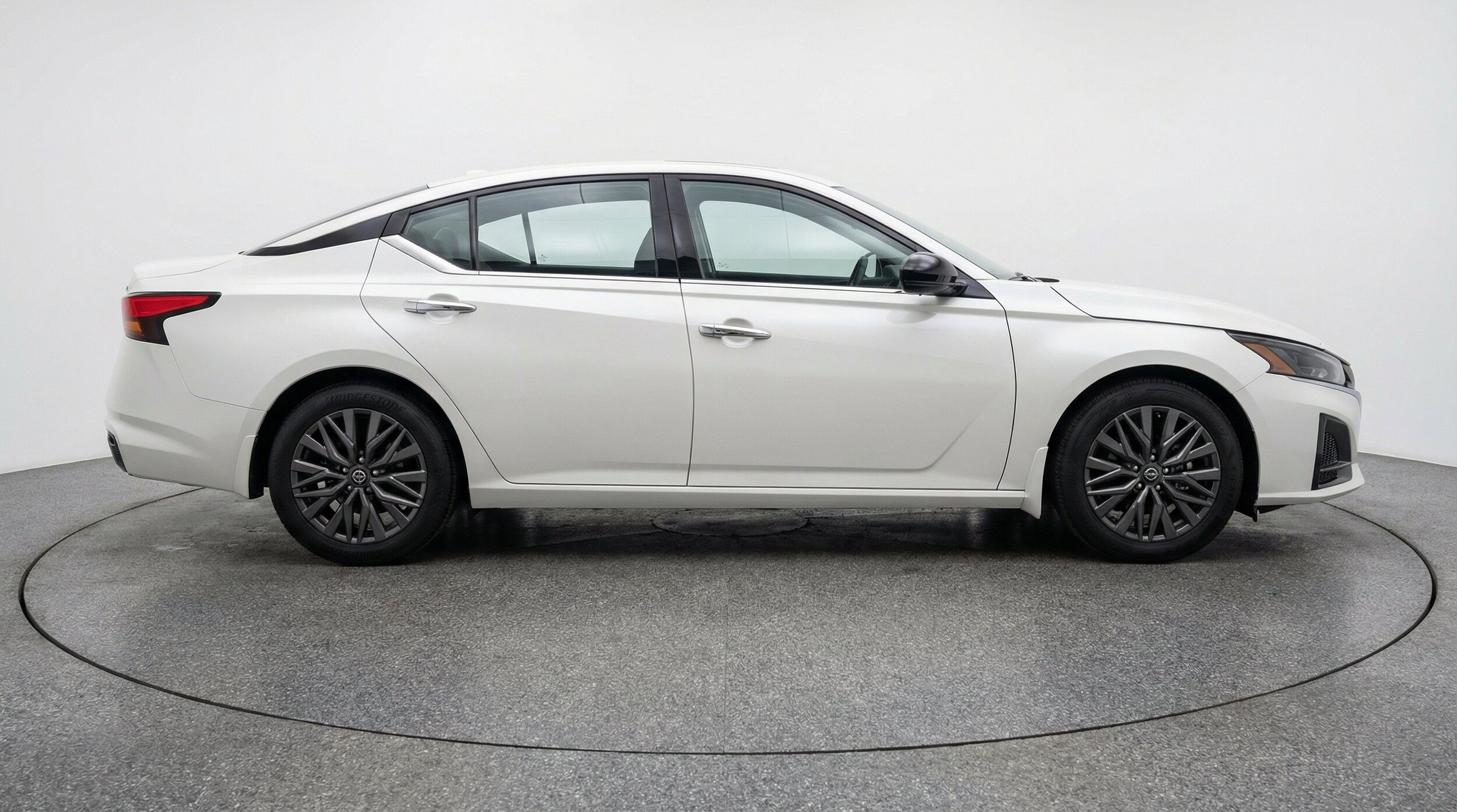 Thumbnail: 2025 Nissan Altima - 10