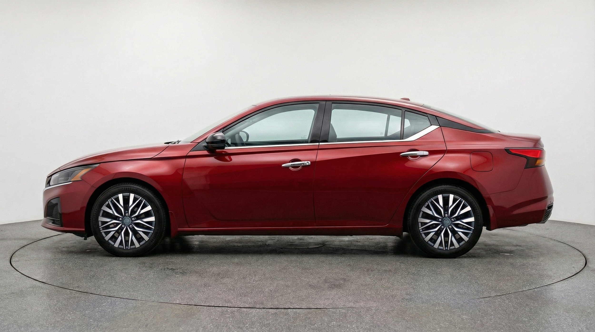 Thumbnail: 2025 Nissan Altima - 5