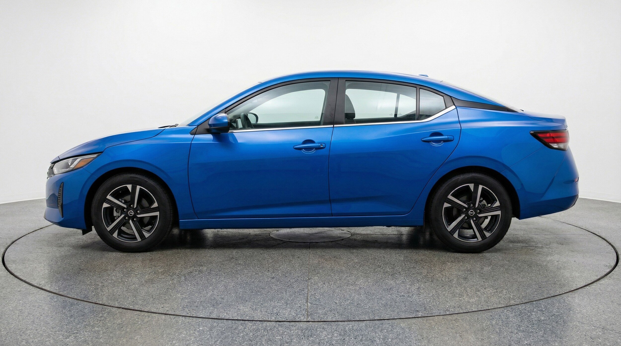 Thumbnail: 2025 Nissan Sentra - 5