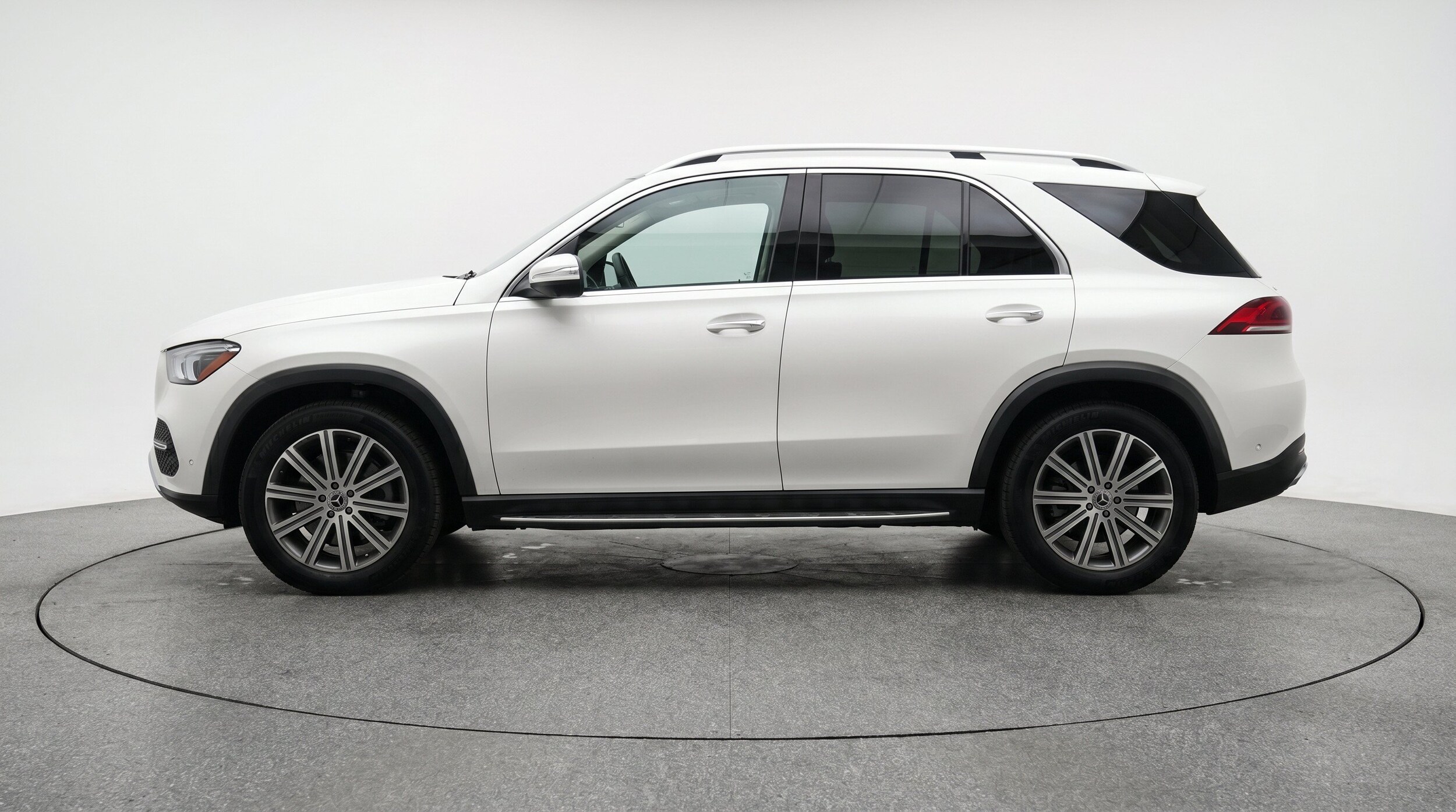 Thumbnail: 2026 Mercedes-Benz GLE - 5