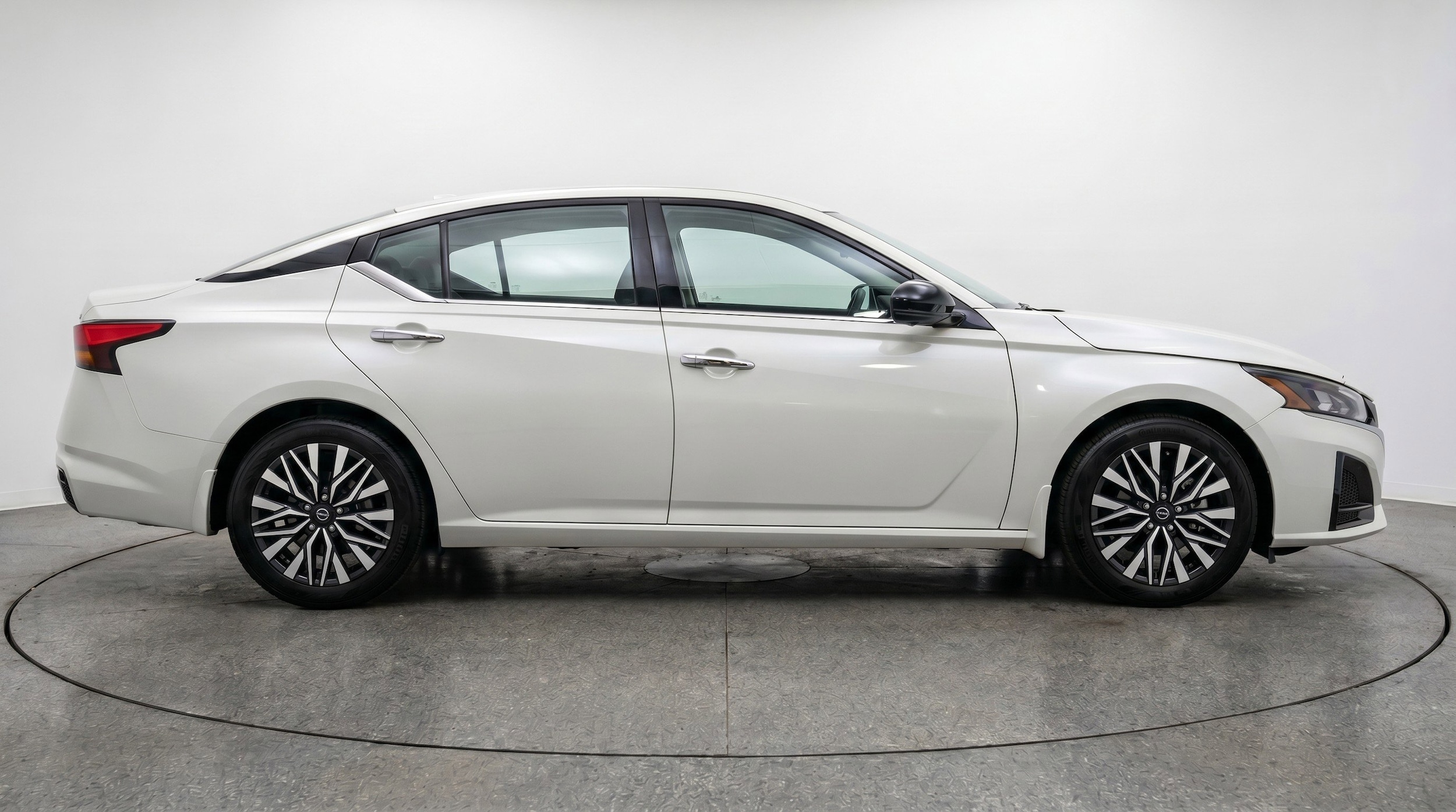 Thumbnail: 2025 Nissan Altima - 11