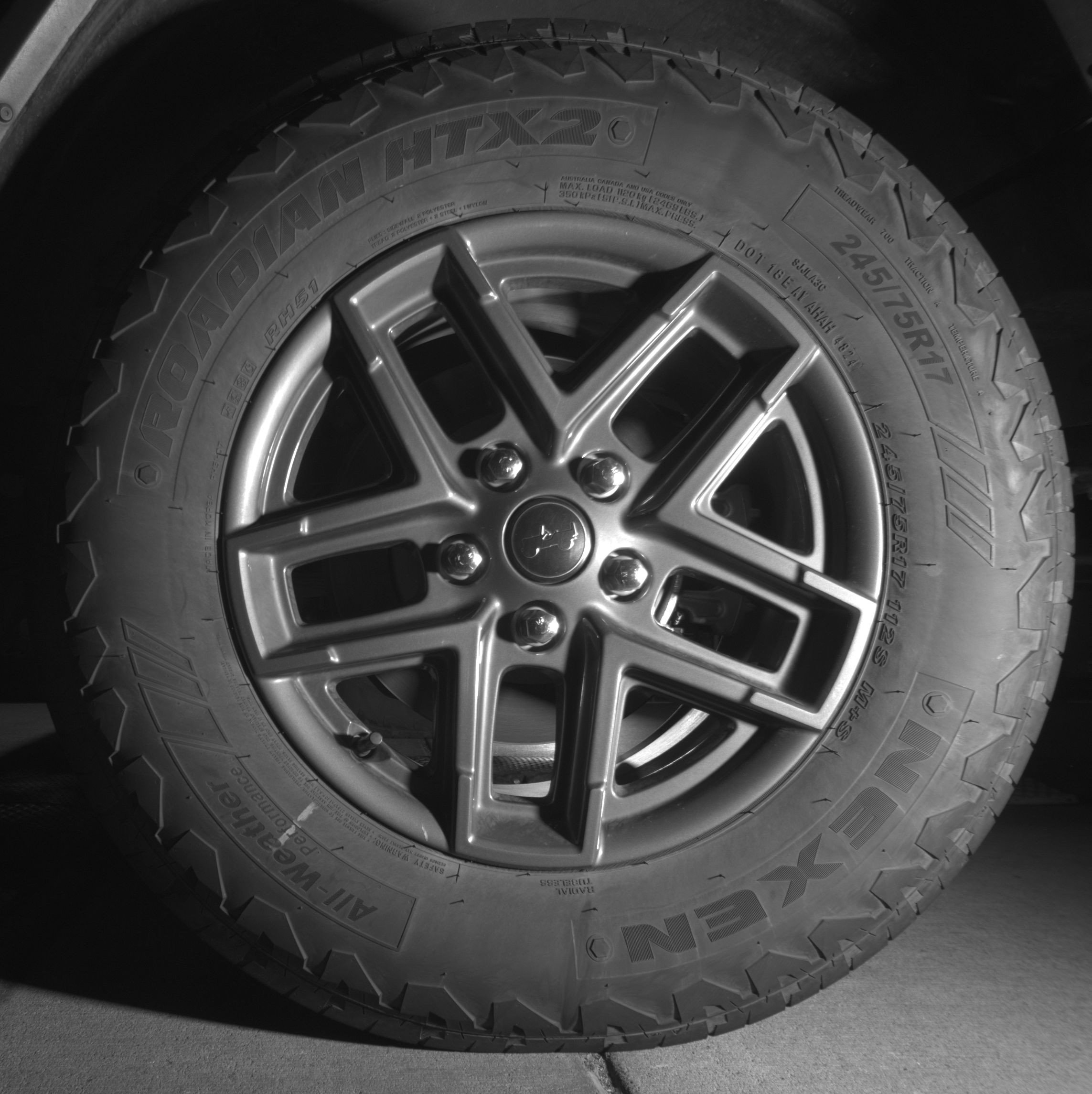 Thumbnail: 2025 Jeep Wrangler - 14