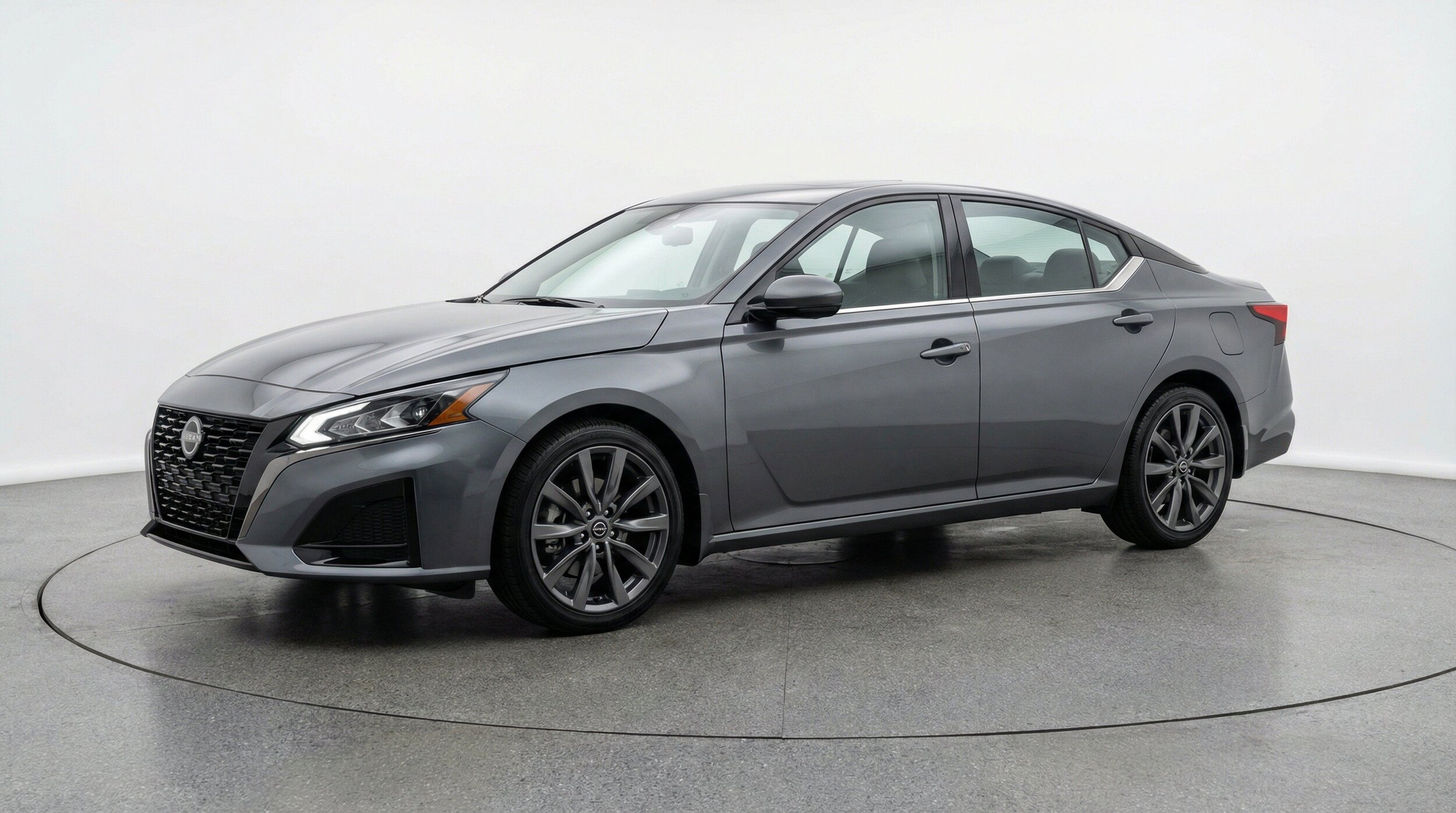 Thumbnail: 2025 Nissan Altima - 3