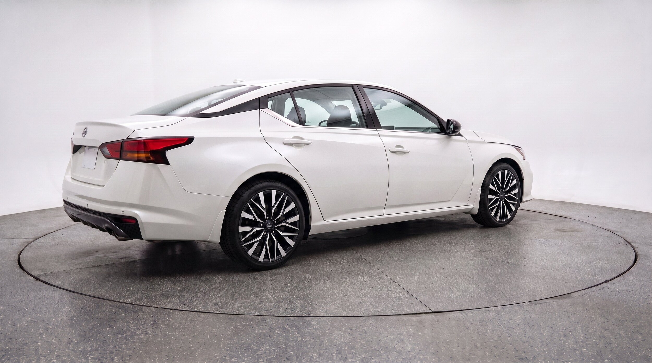 Thumbnail: 2025 Nissan Altima - 9