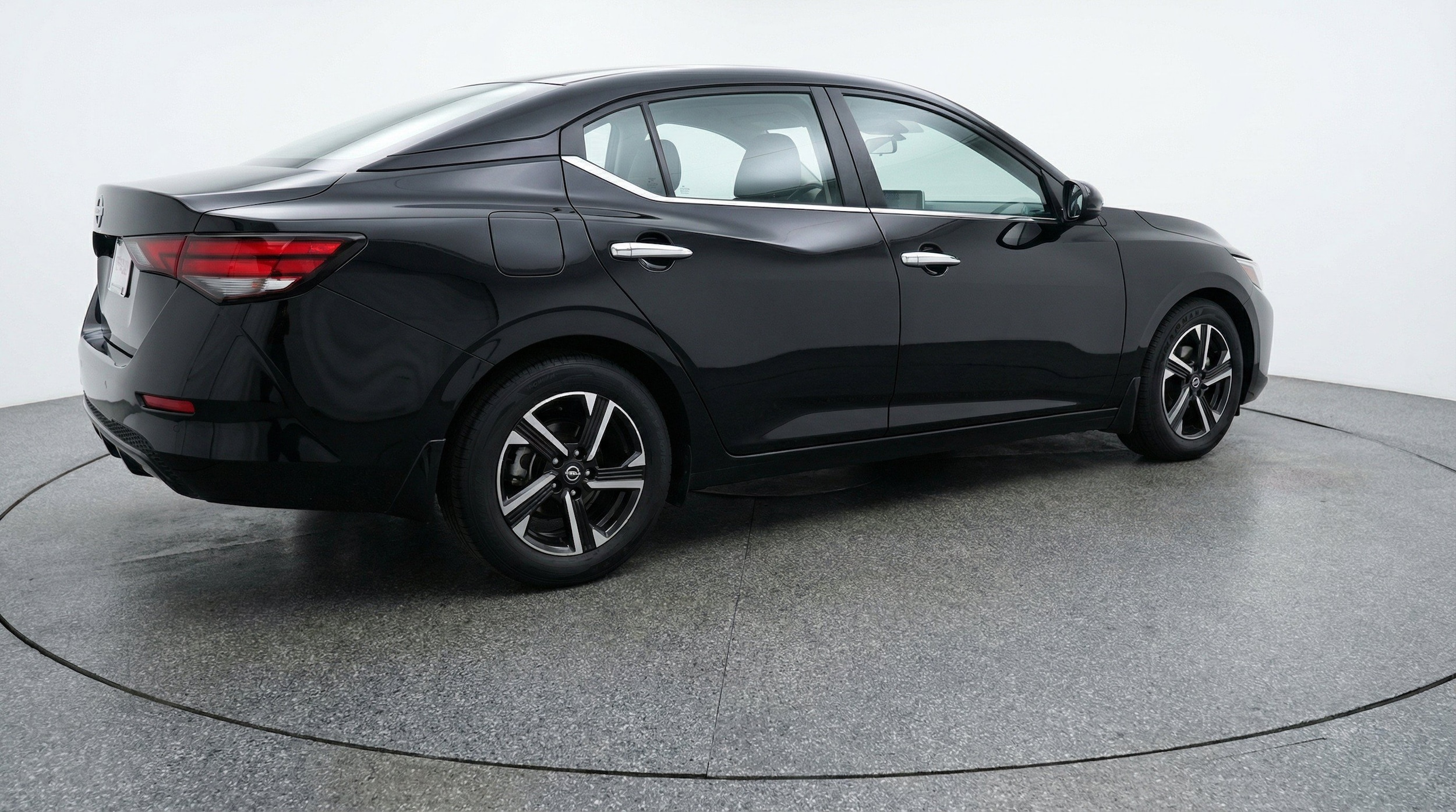 Thumbnail: 2025 Nissan Sentra - 9