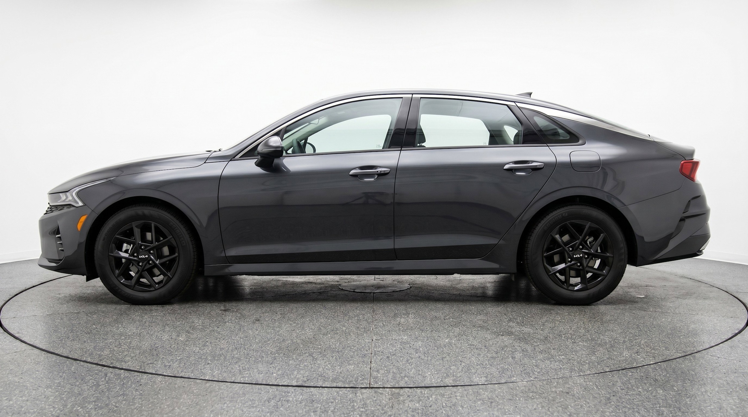 Thumbnail: 2025 Kia K5 - 5