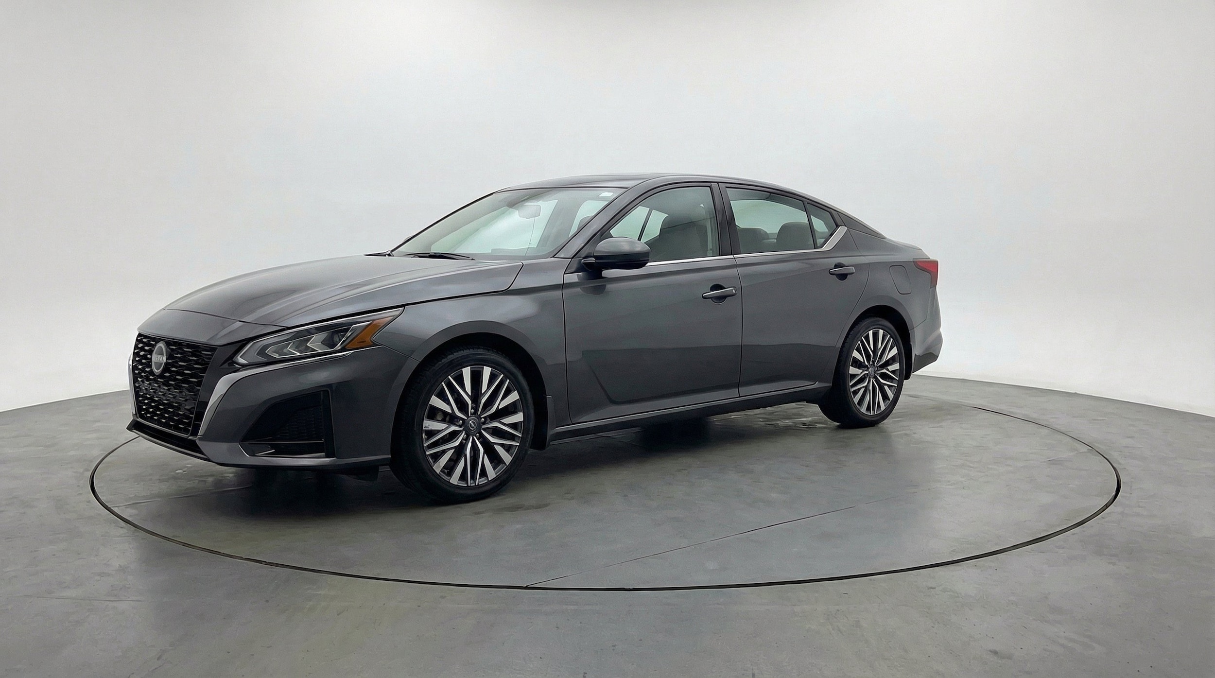 Thumbnail: 2025 Nissan Altima - 3