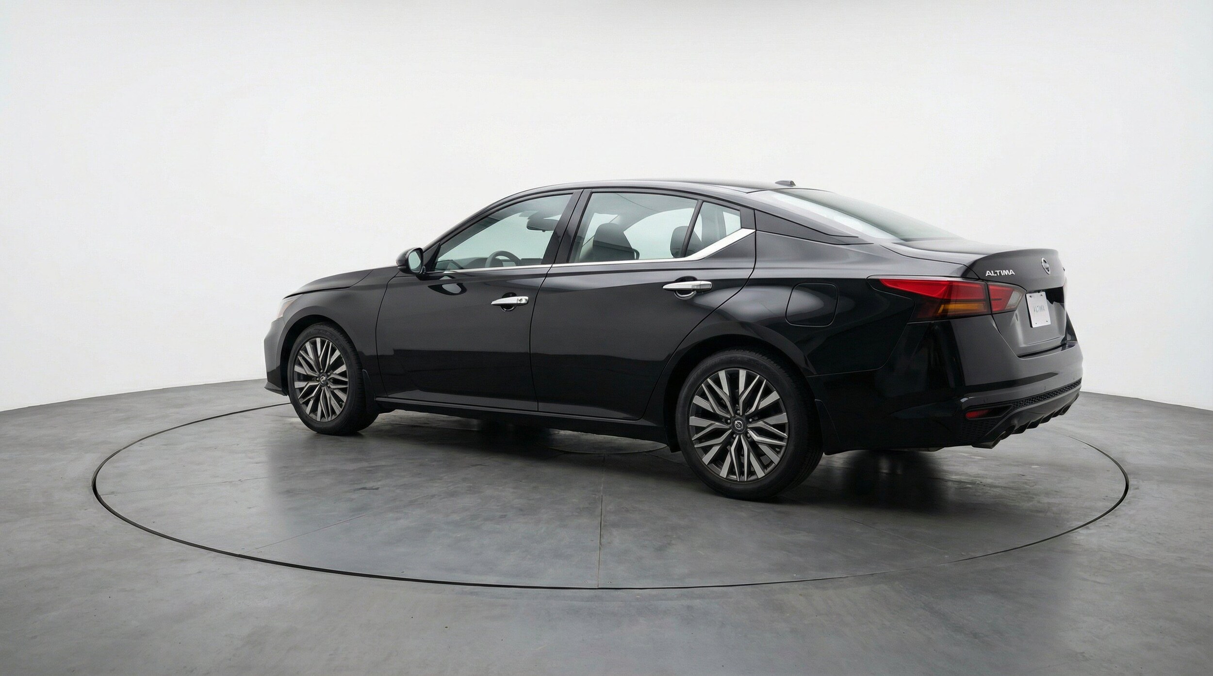 Thumbnail: 2025 Nissan Altima - 6