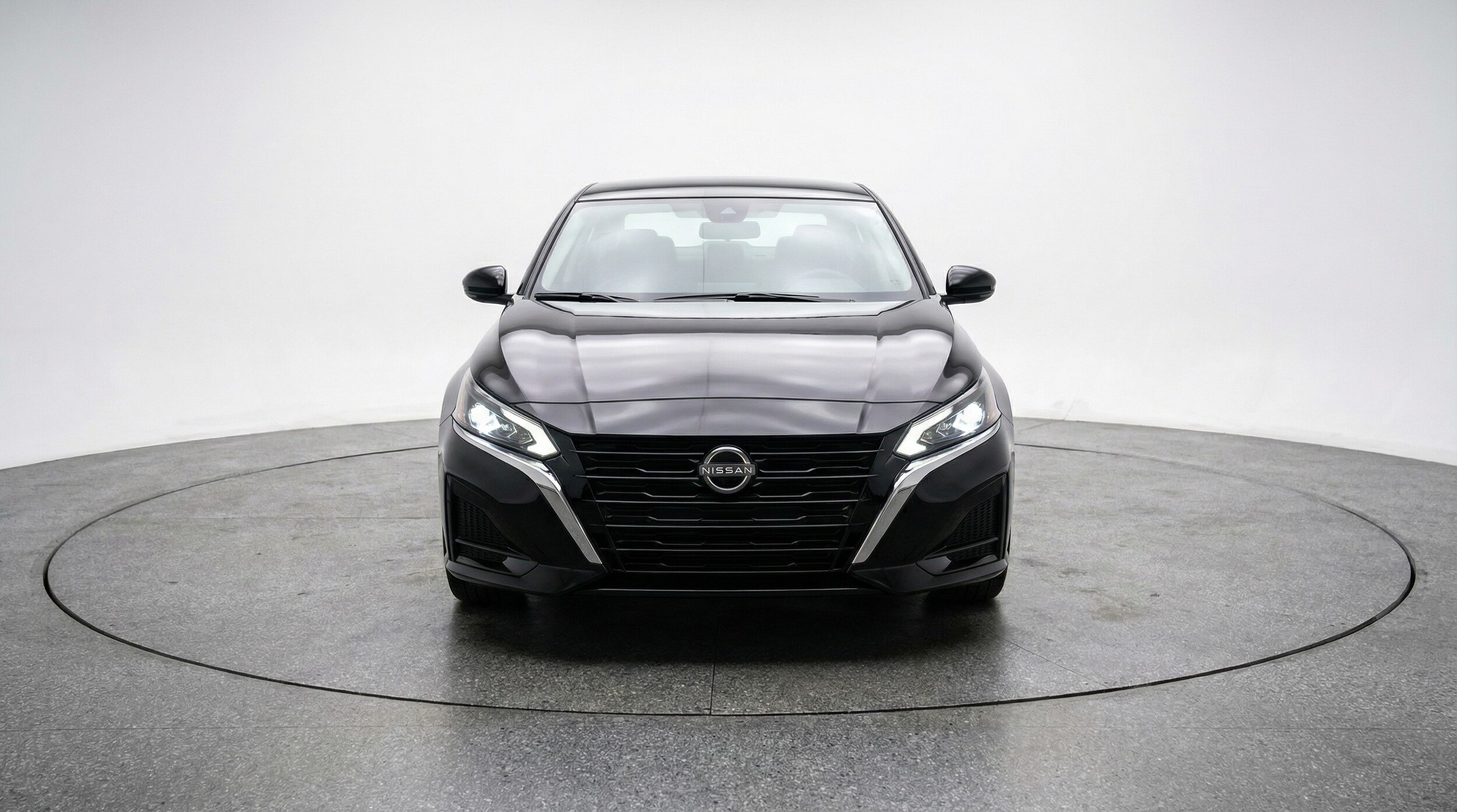 Thumbnail: 2025 Nissan Altima - 2