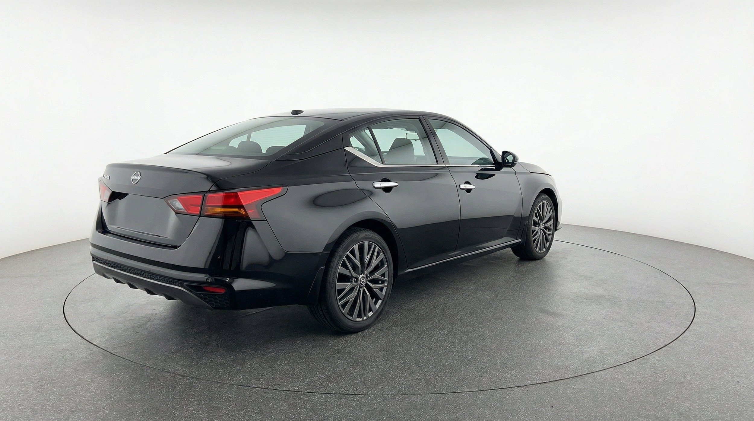 Thumbnail: 2025 Nissan Altima - 9