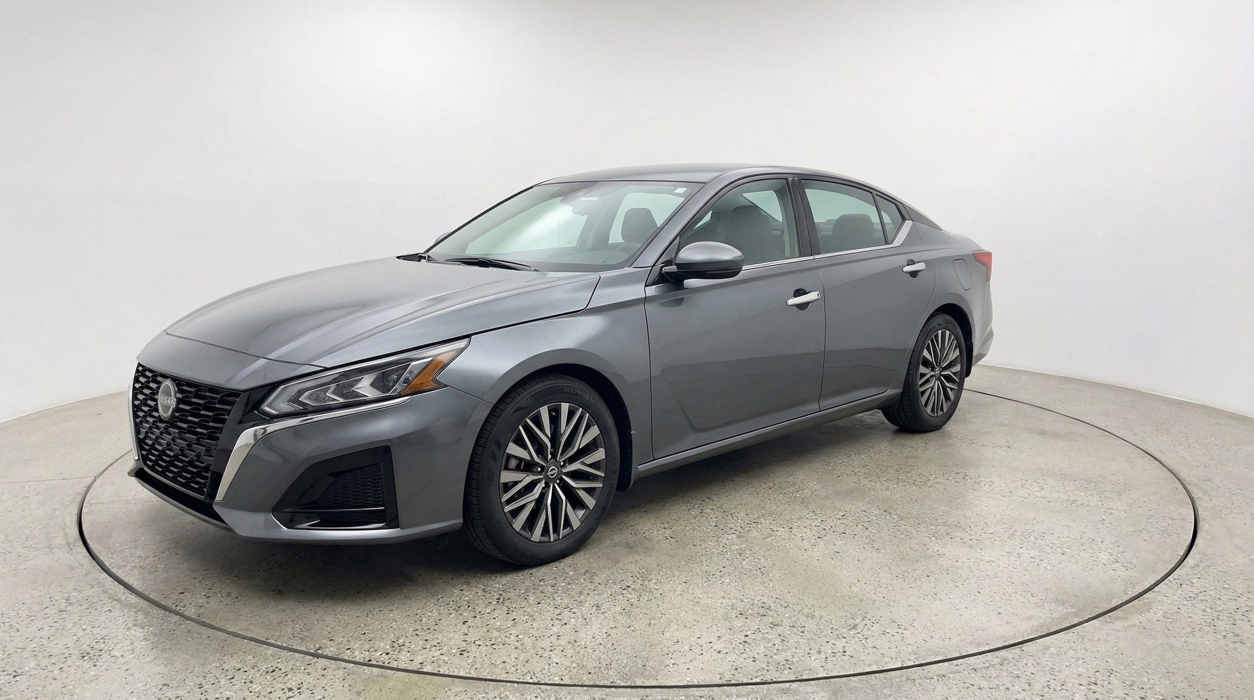 Thumbnail: 2025 Nissan Altima - 3