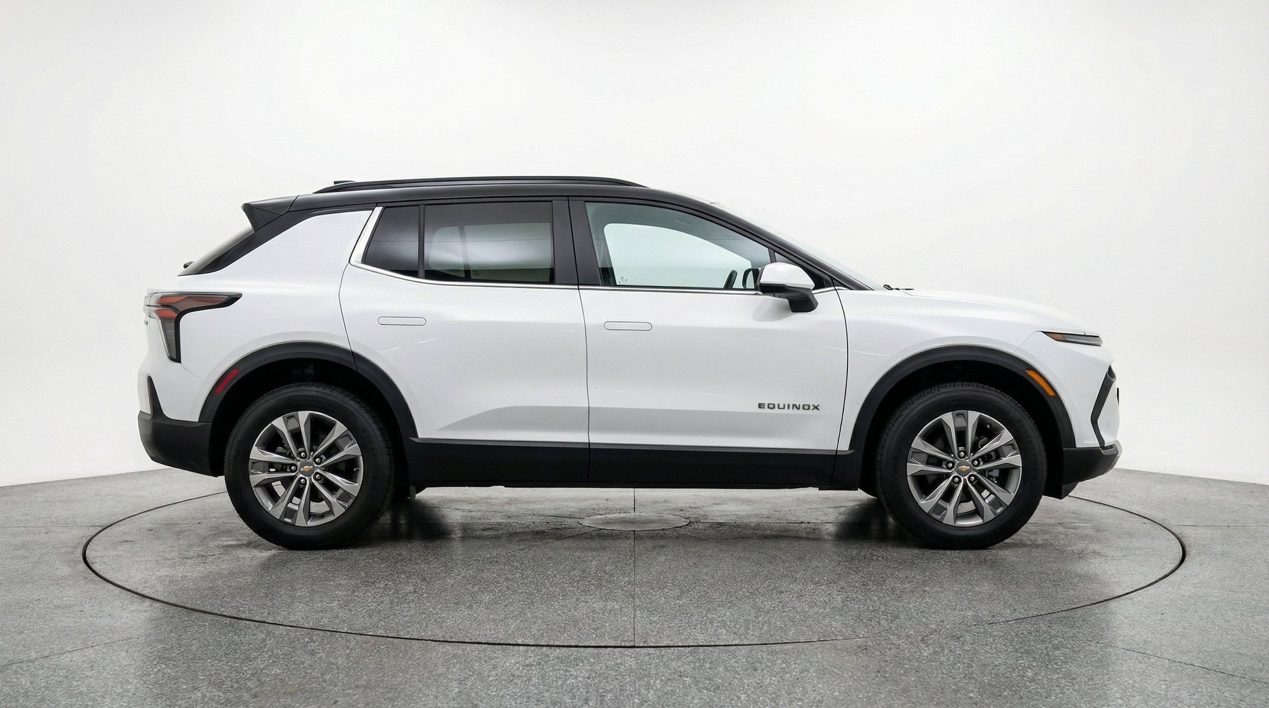 Thumbnail: 2025 Chevrolet Equinox - 11