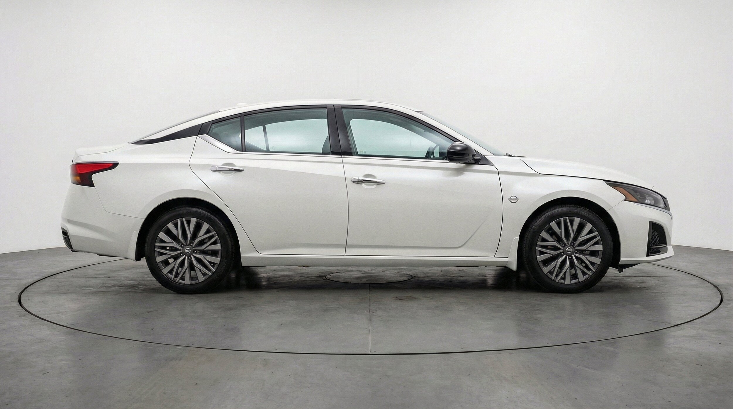 Thumbnail: 2025 Nissan Altima - 11