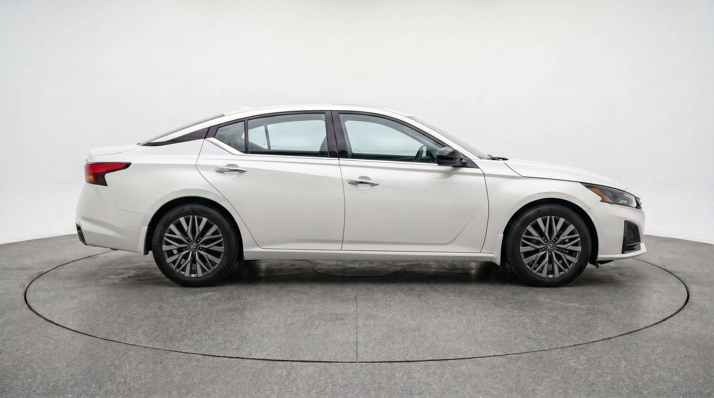 Thumbnail: 2025 Nissan Altima - 11