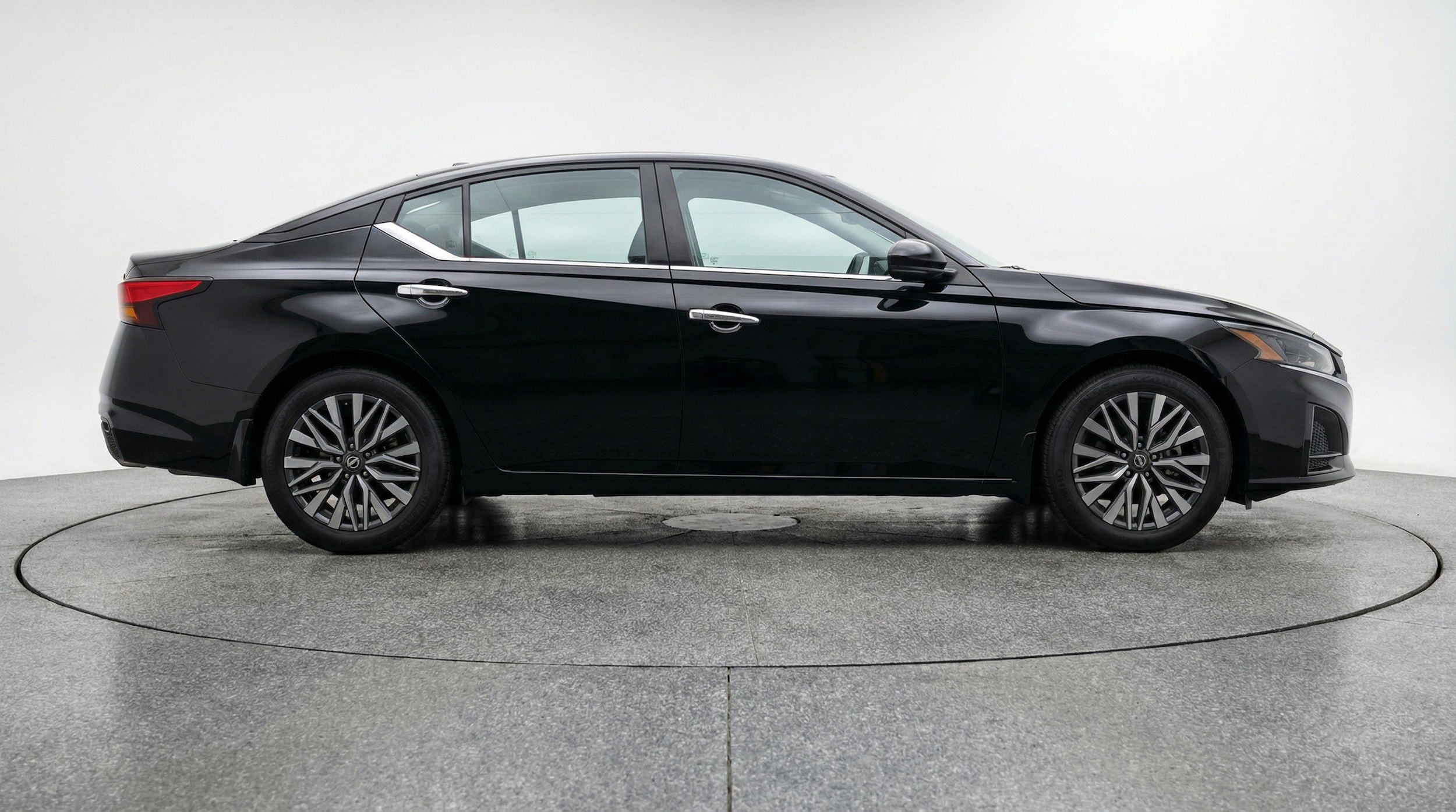 Thumbnail: 2025 Nissan Altima - 11