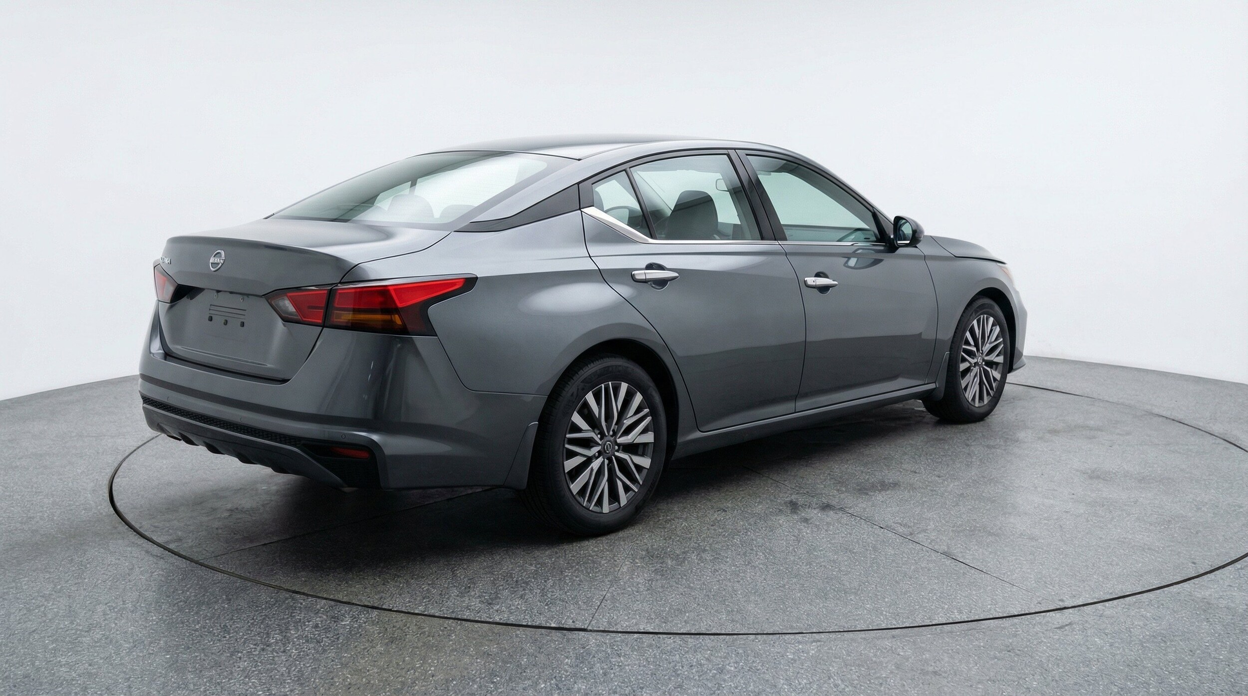 Thumbnail: 2025 Nissan Altima - 9