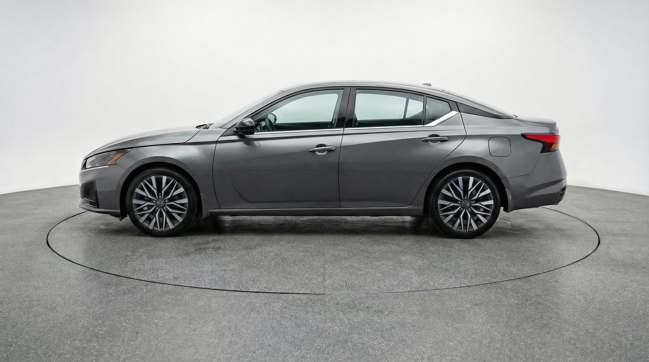 Thumbnail: 2025 Nissan Altima - 5