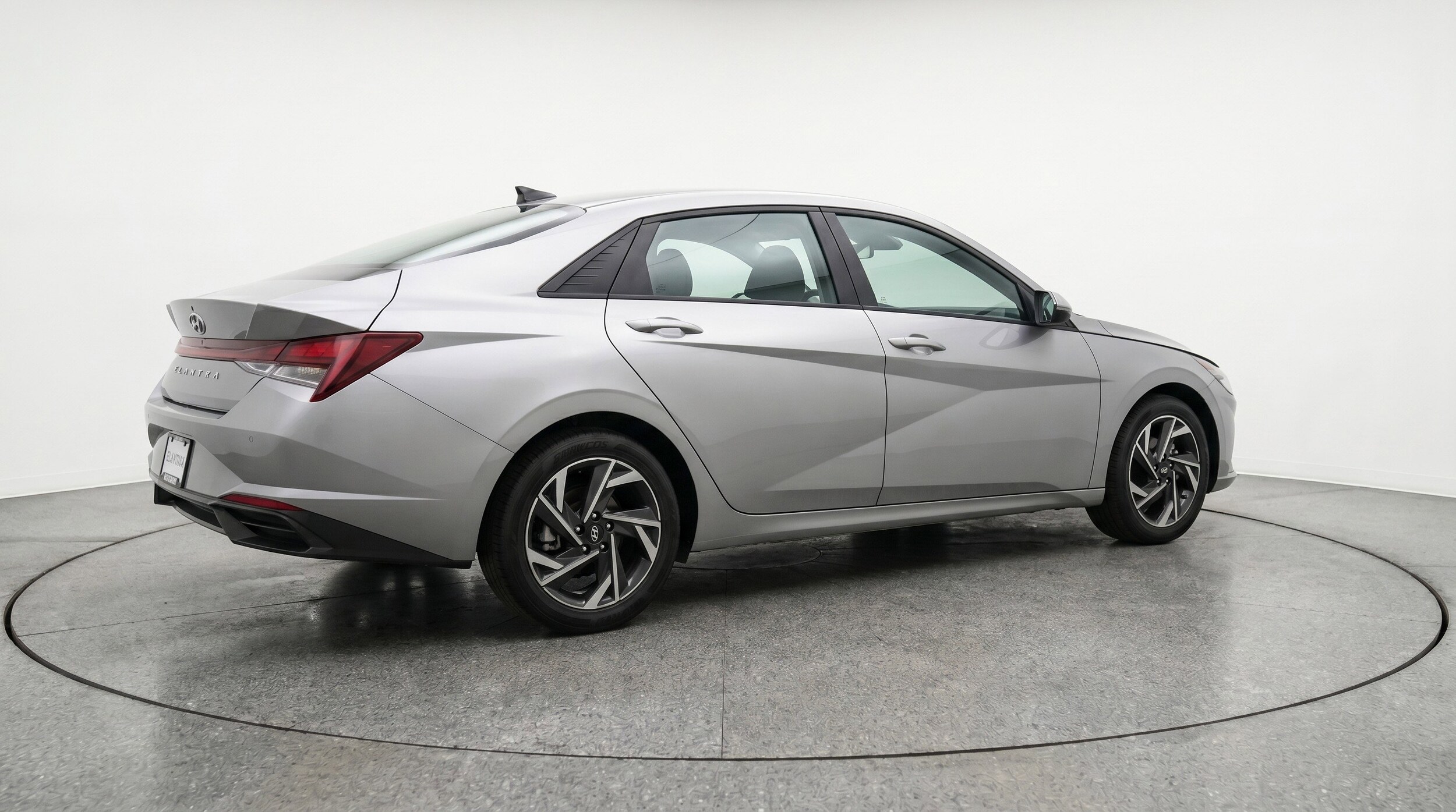 Thumbnail: 2025 Hyundai Elantra - 9