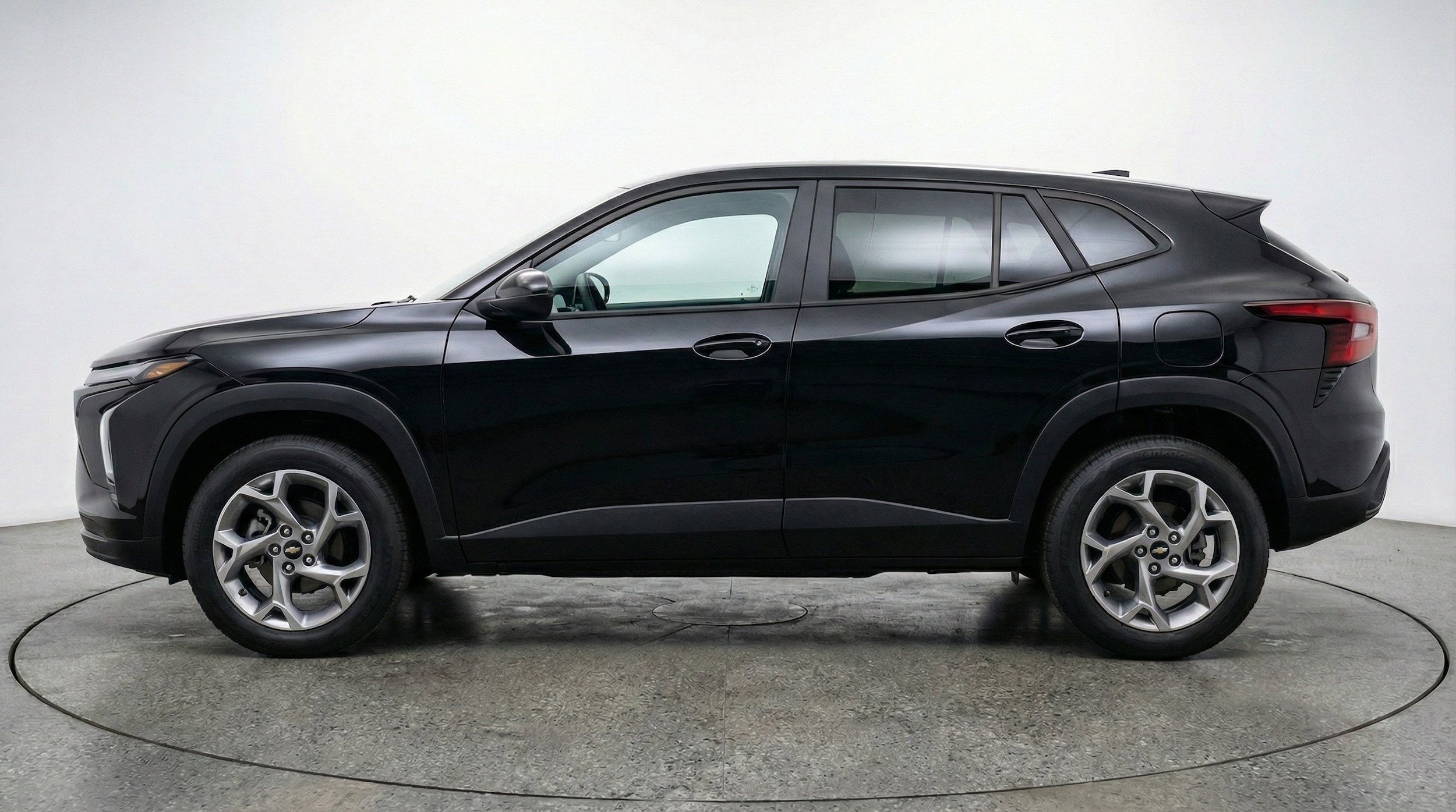 Thumbnail: 2025 Chevrolet Trax - 5