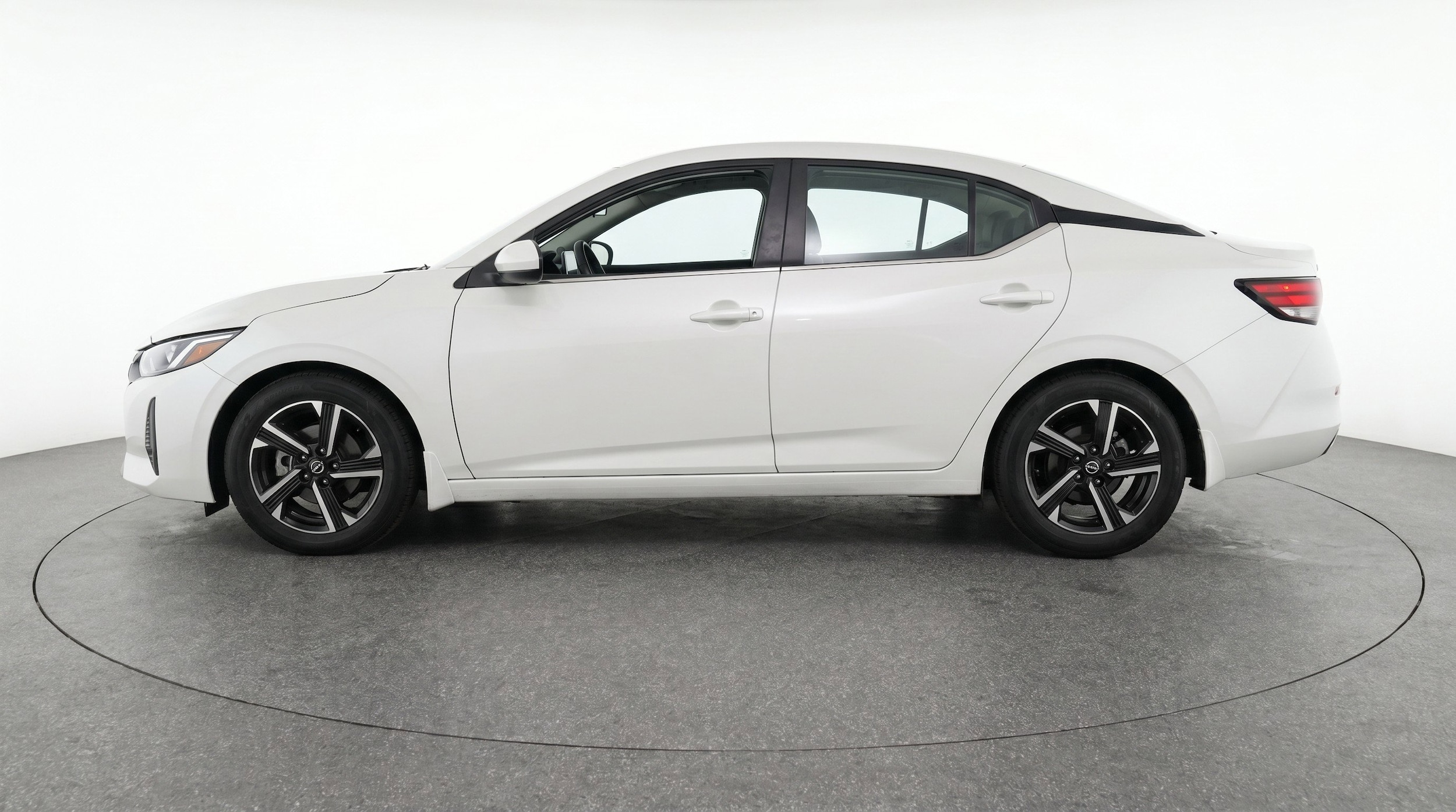 Thumbnail: 2025 Nissan Sentra - 5