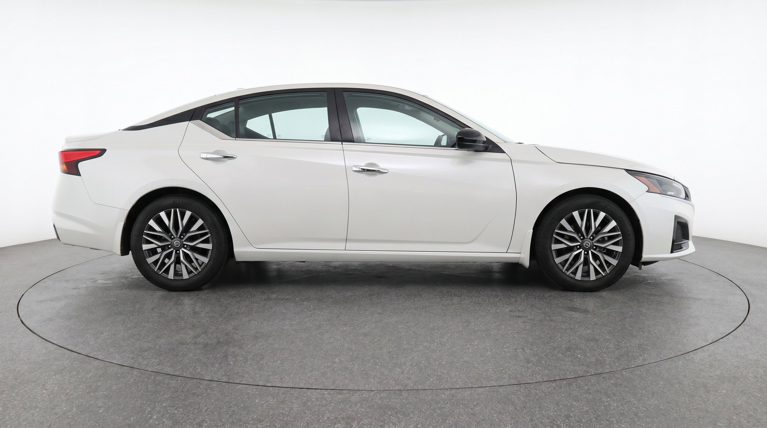 Thumbnail: 2025 Nissan Altima - 11