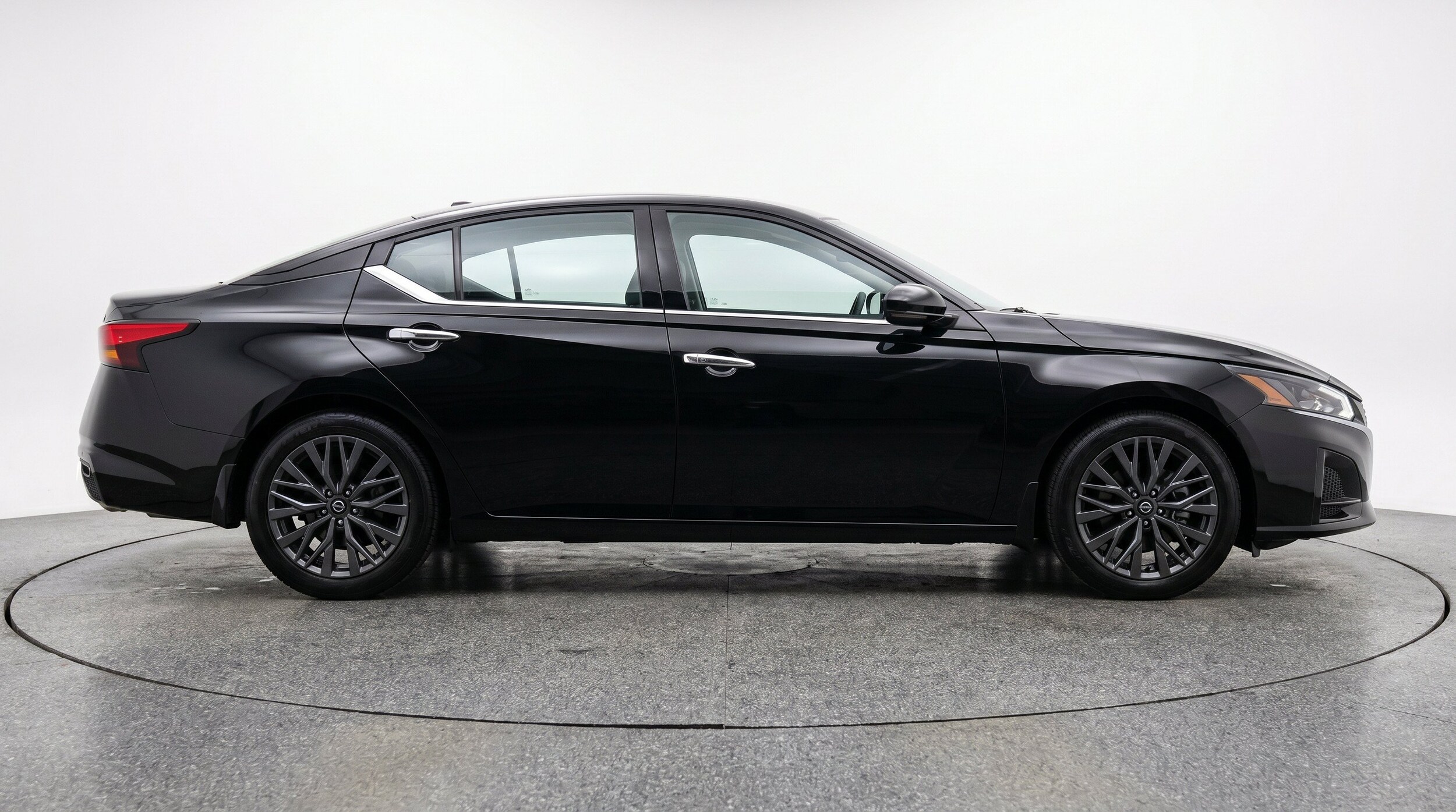 Thumbnail: 2025 Nissan Altima - 11