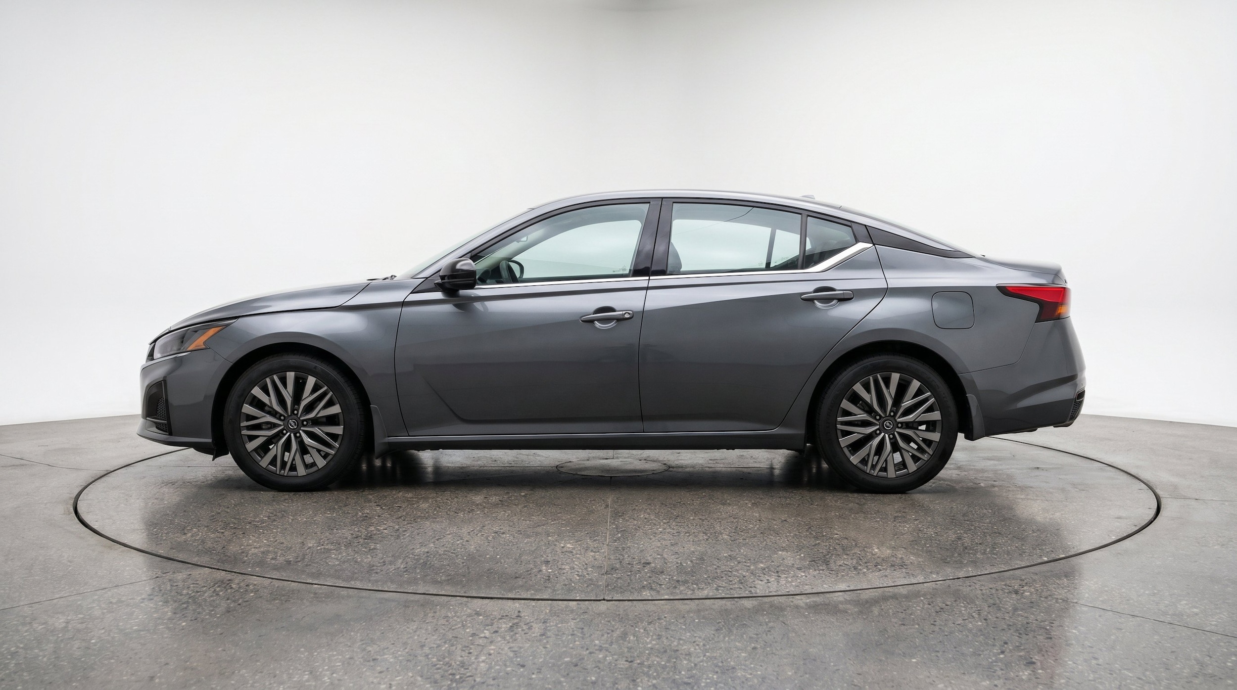 Thumbnail: 2025 Nissan Altima - 5